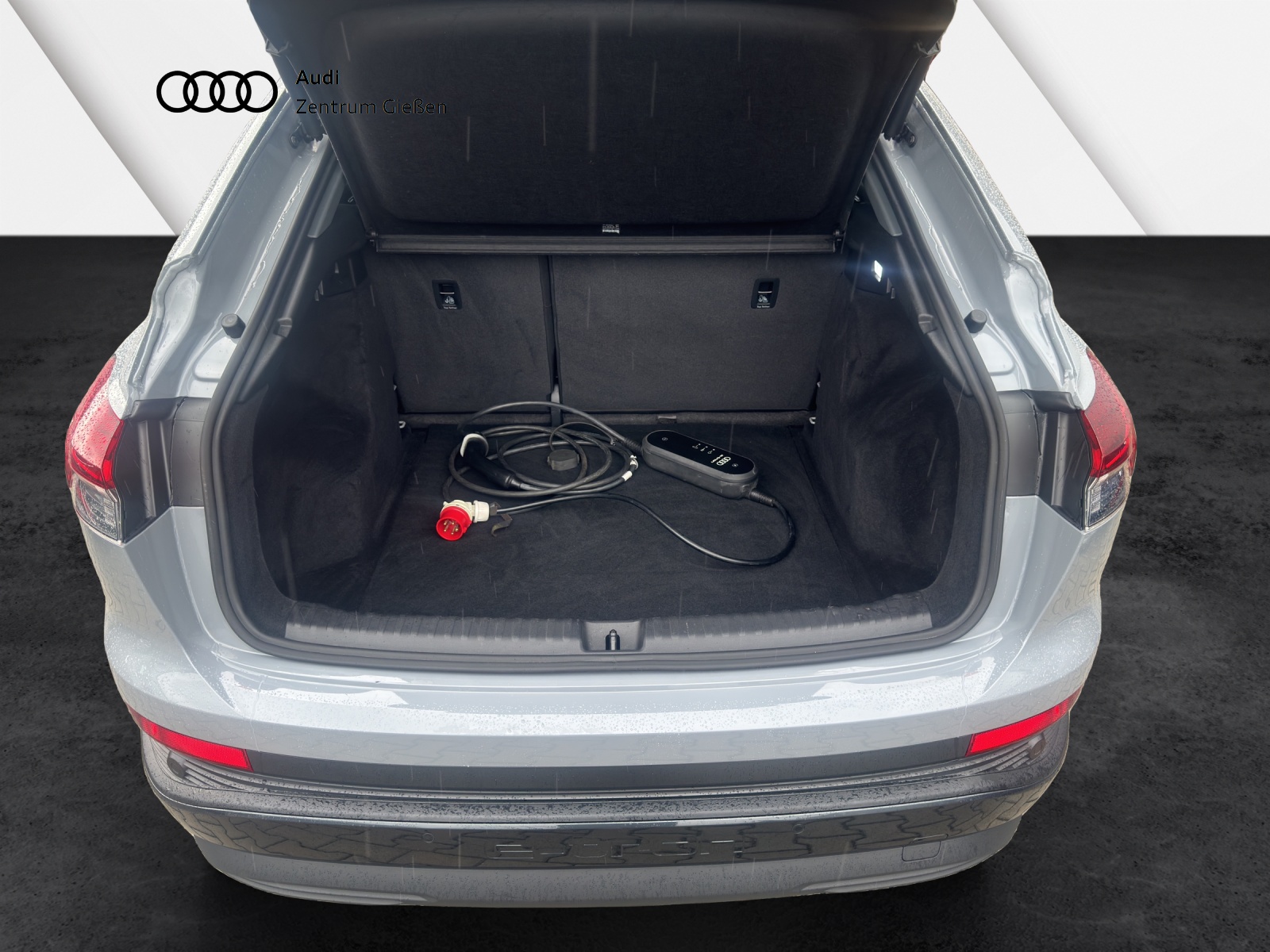 Q4 e-tron Sportback 35 advanced black SONOS Einparkhilfe