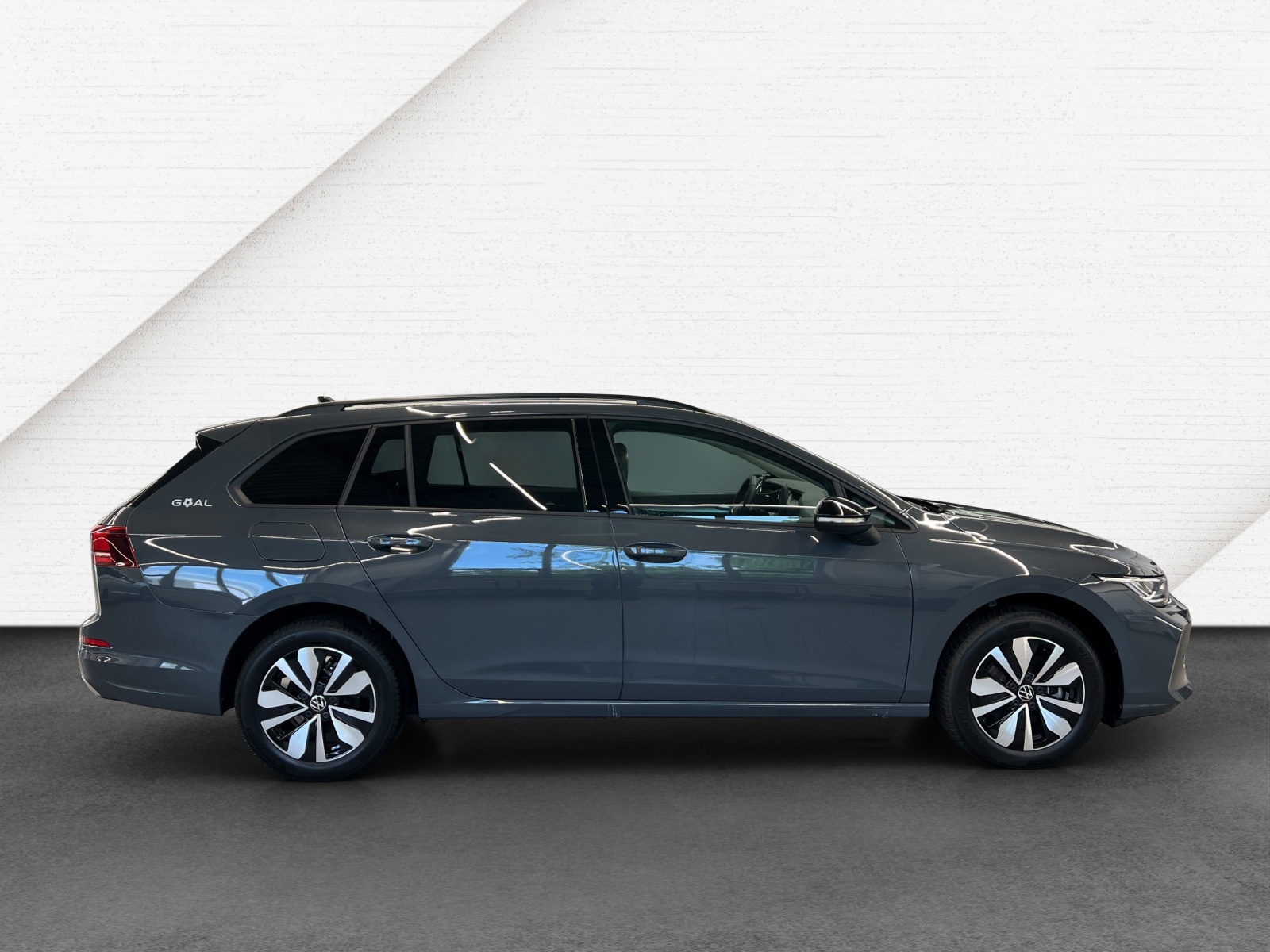 Golf VIII Variant 1.5 eTSI DSG Goal LED Navi TravelAssist Rückkamera