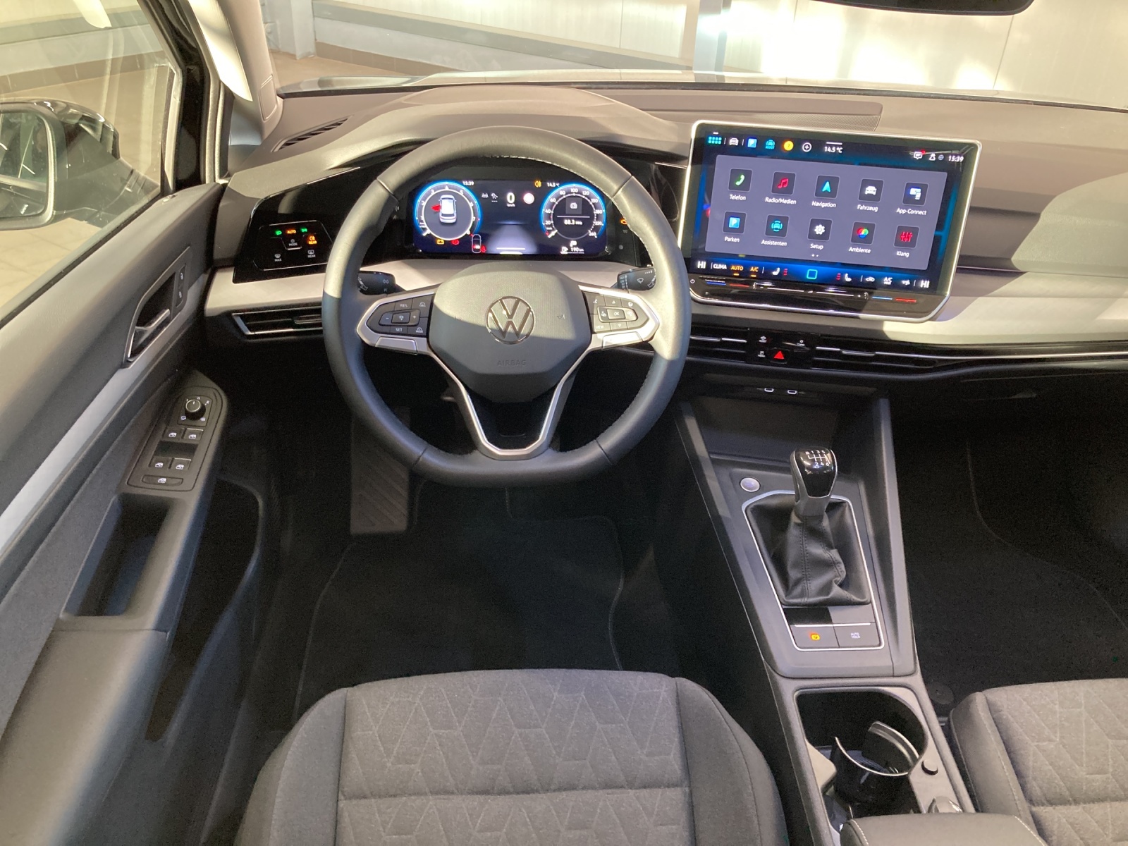 Golf 8 1.5 TSI Life LED Navi TravelAssist