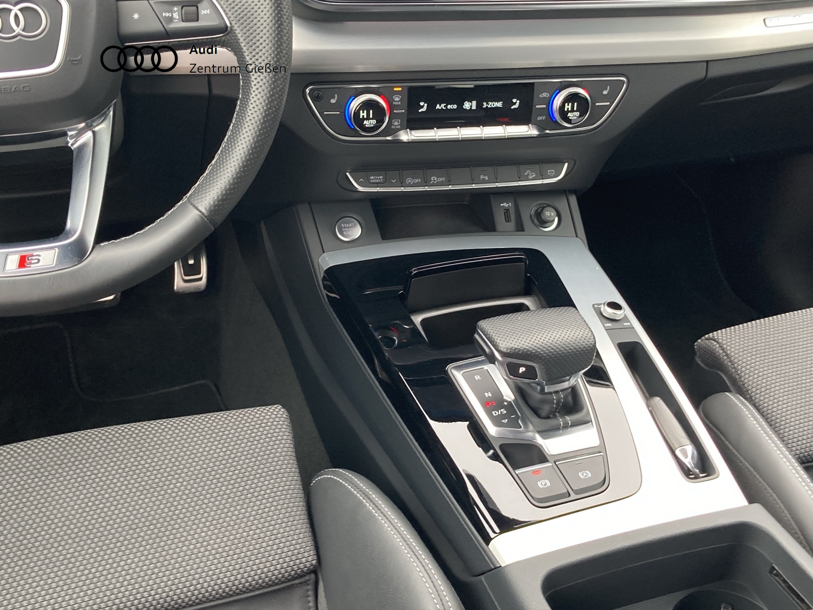 Q5 40 TDI quattro S line AHK Navi Assistenzpaket Tour