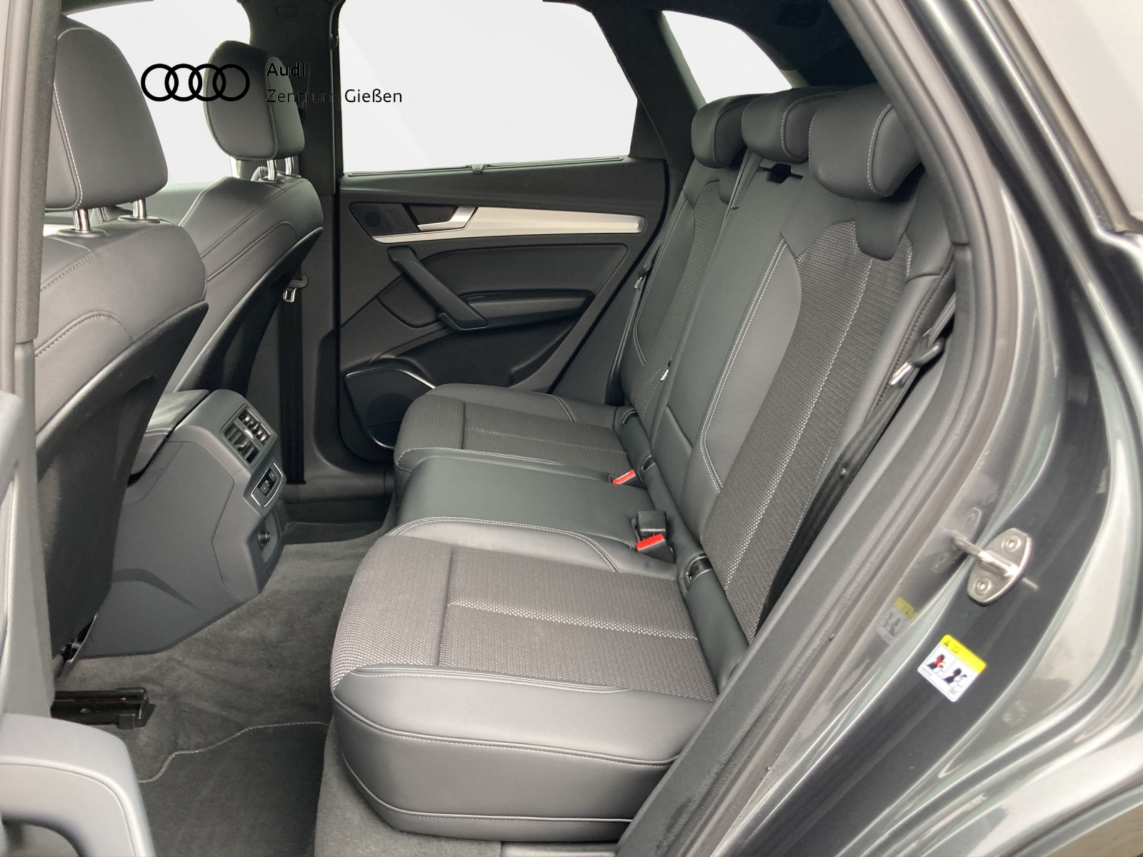 Q5 40 TDI quattro S line AHK Navi Assistenzpaket Tour