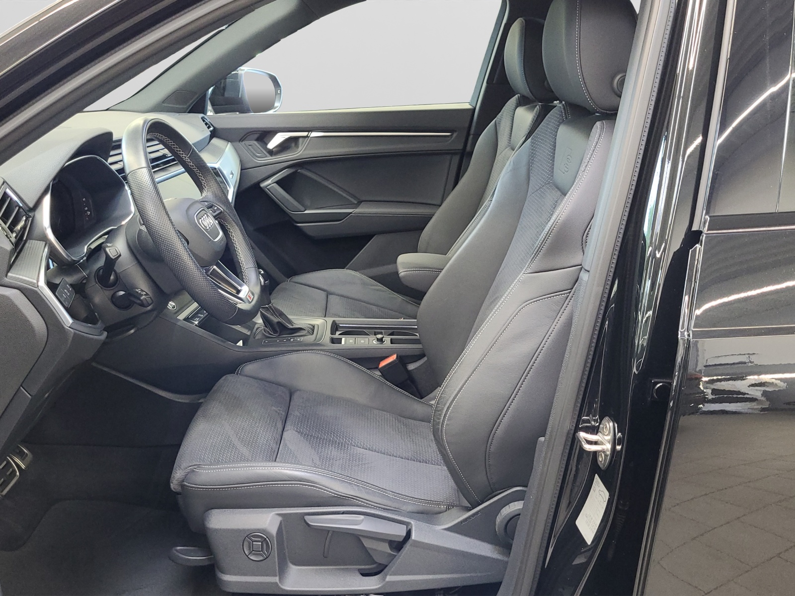 Q3 45 TFSI e S line Black AHK ACC Rückfahrkamera