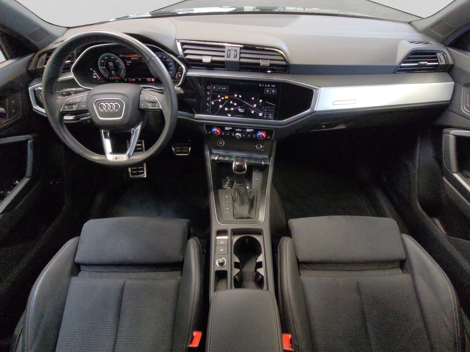 Q3 45 TFSI e S line Black AHK ACC Rückfahrkamera