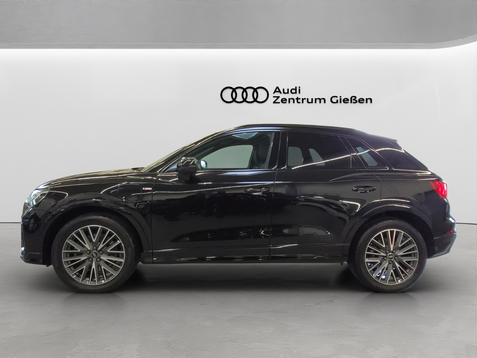 Q3 45 TFSI e S line Black AHK ACC Rückfahrkamera