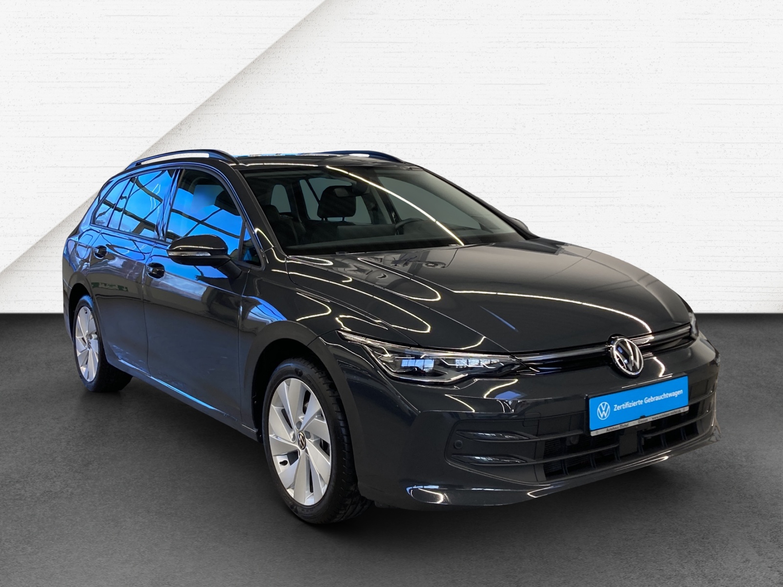 Golf 8 Variant eTSI DSG Life IQ-Light HeadUp Ergo Navi Kamera