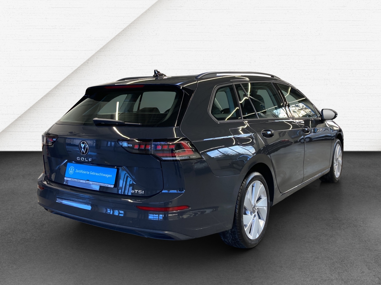 Golf 8 Variant eTSI DSG Life IQ-Light HeadUp Ergo Navi Kamera