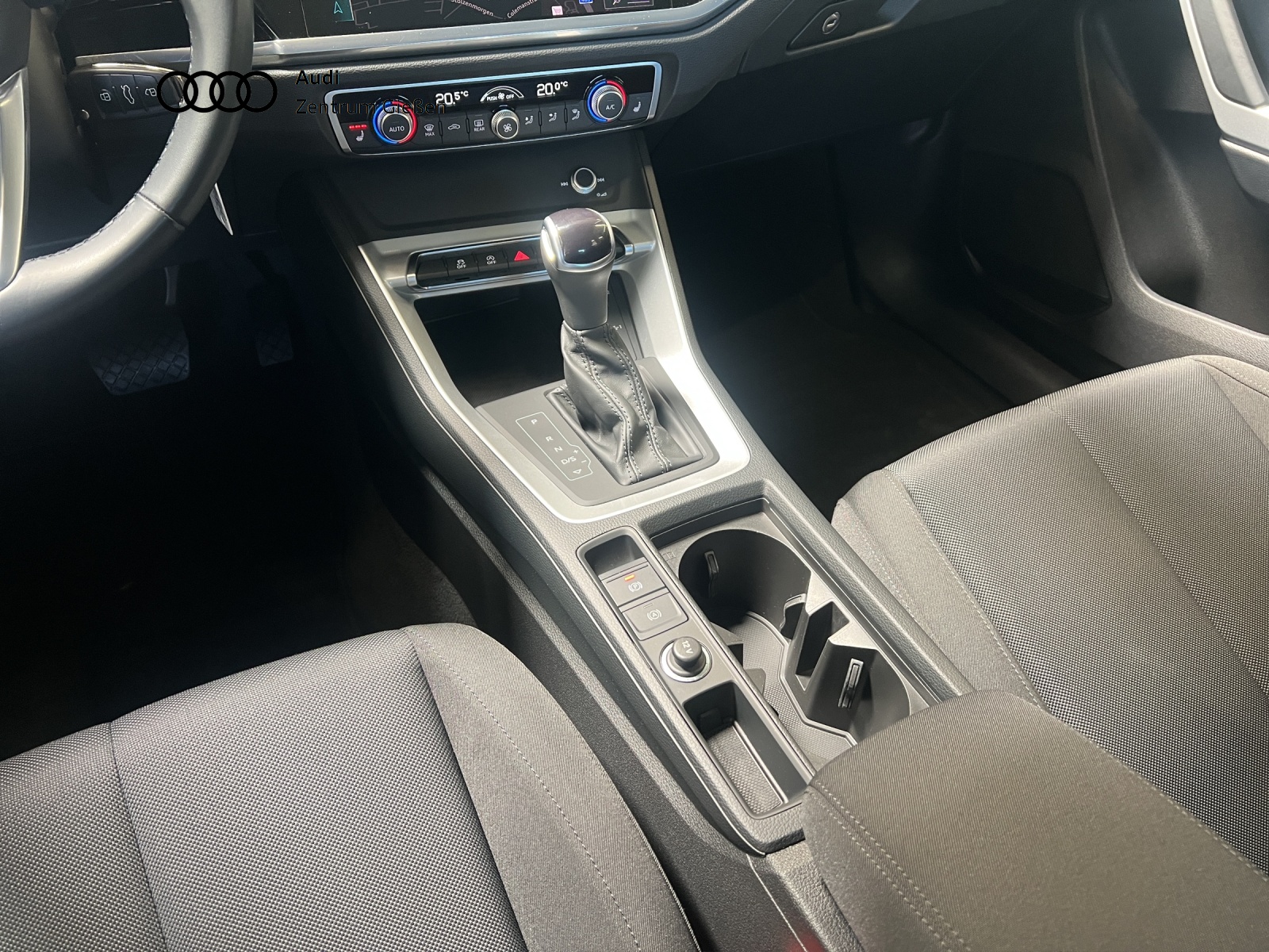 Q3 35 TDI quattro AHK MMI Navi Plus Einparkhilfe plus