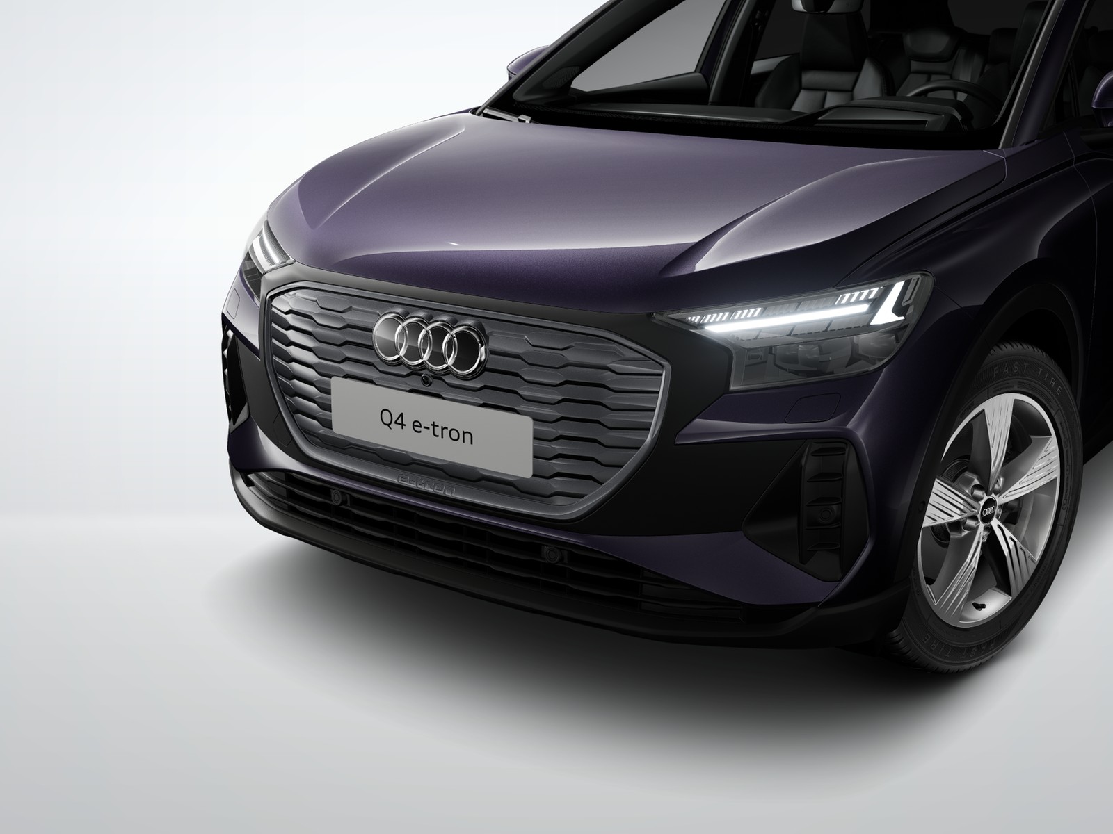 Q4 e-tron 45 basis Matrix-LED AHK Navi Assistenzpaket