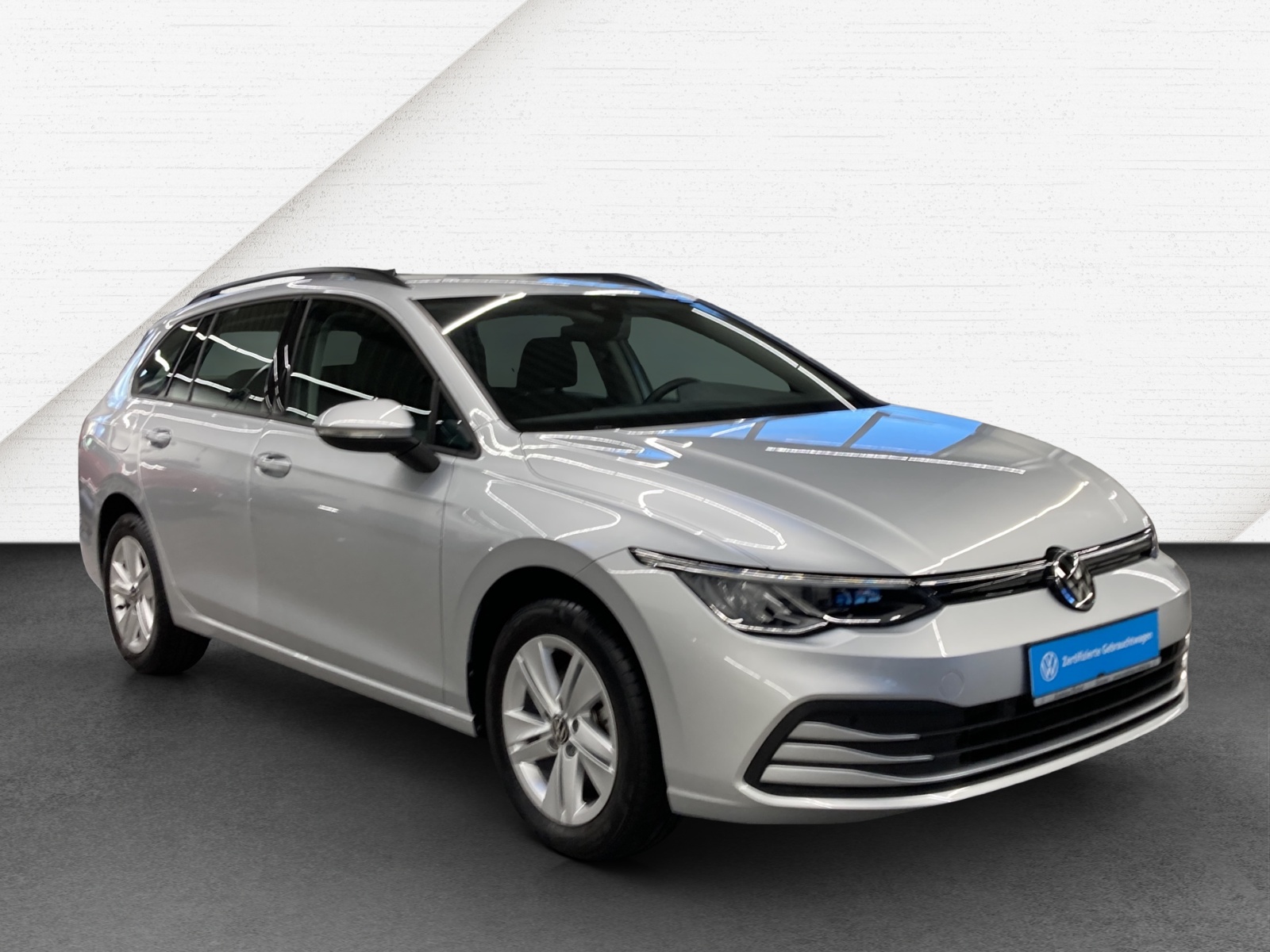 Golf 8 Variant eTSI DSG Life Navi TravelAssist