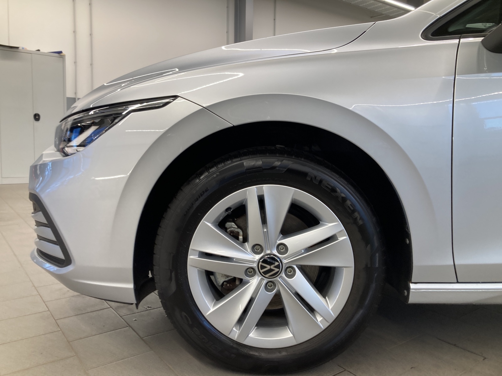 Golf 8 Variant eTSI DSG Life Navi TravelAssist