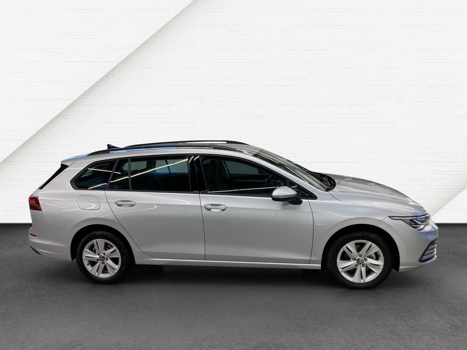 Golf 8 Variant eTSI DSG Life Navi TravelAssist