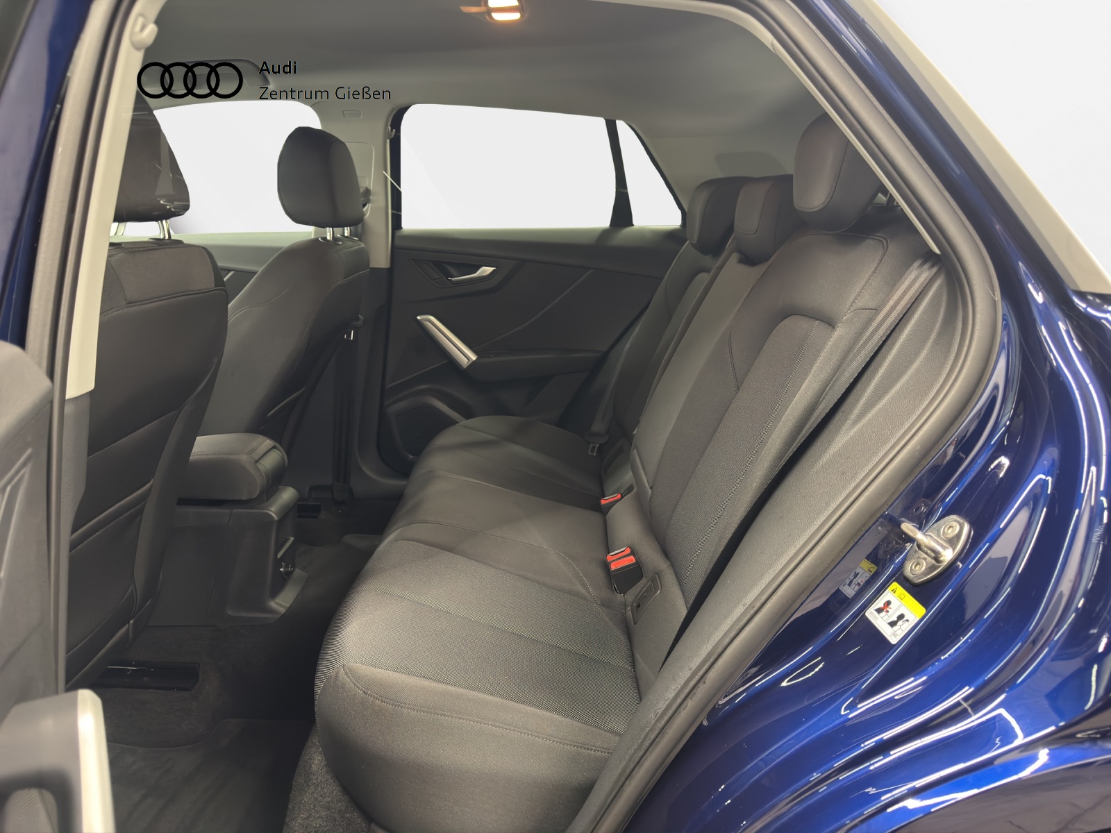 Q2 35 TFSI S-tronic S line Black Navi Kamera LED