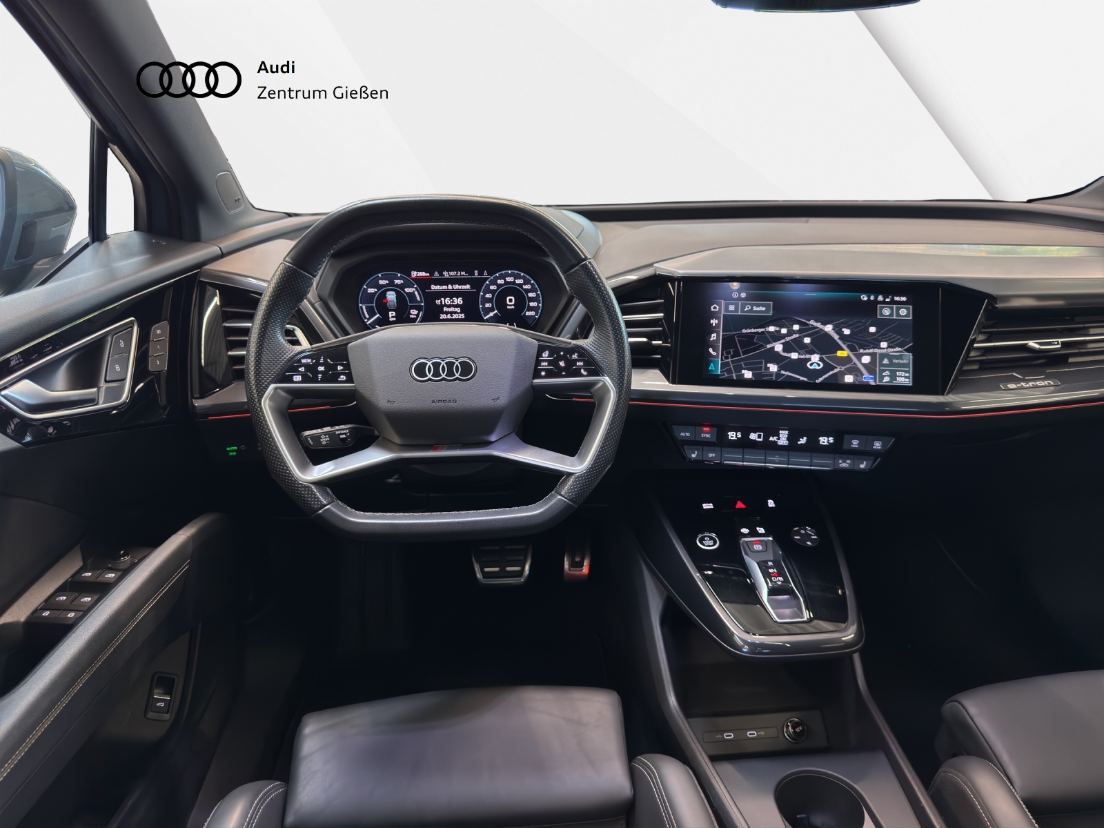 Q4 e-tron Sportback 50 quattro S line Black AHK MATRIX PANO Navi