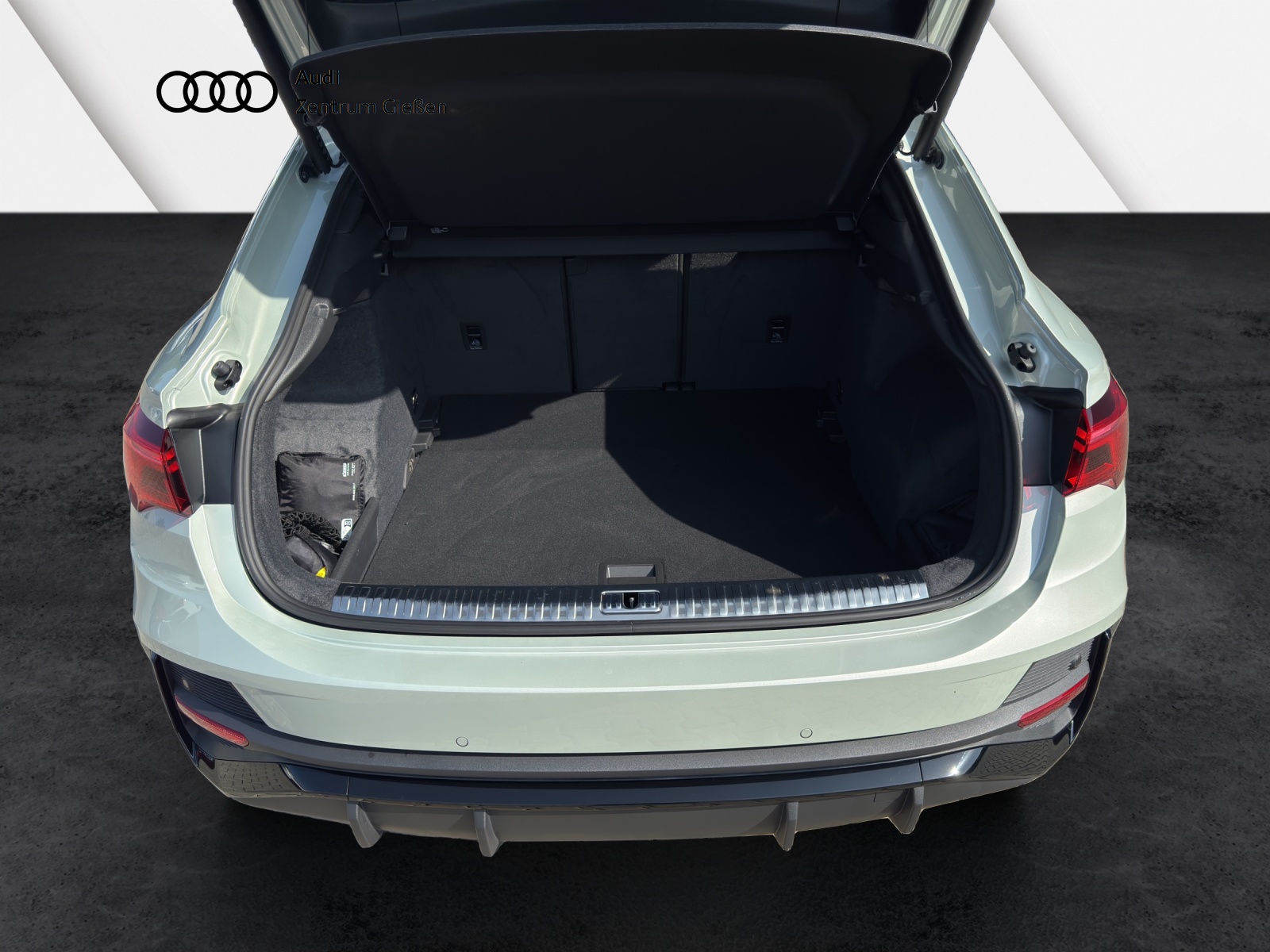 Q3 Sportback 40 TDI quattro S line Black MATRIX SONOS AHK