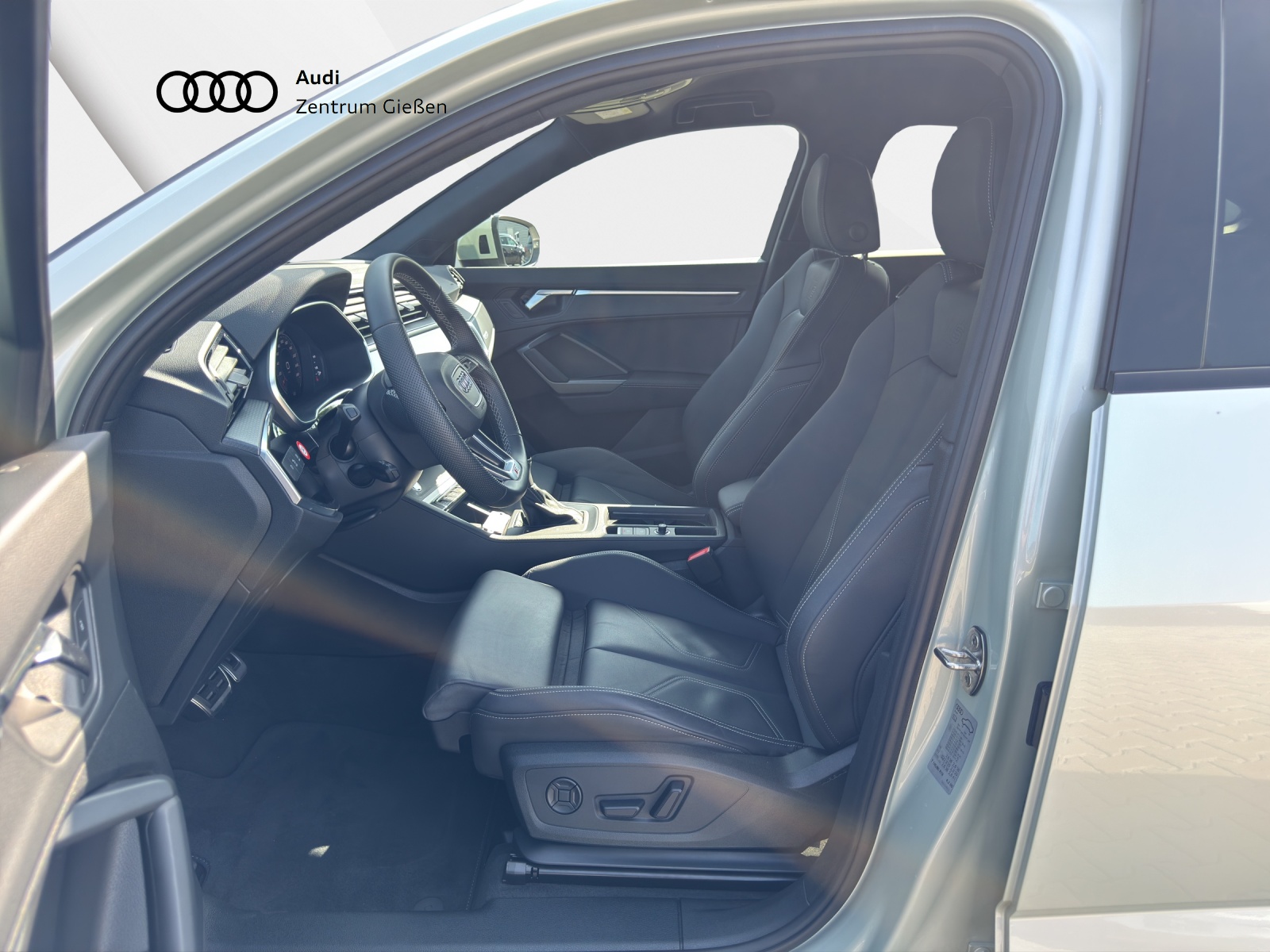 Q3 Sportback 40 TDI quattro S line Black MATRIX SONOS AHK