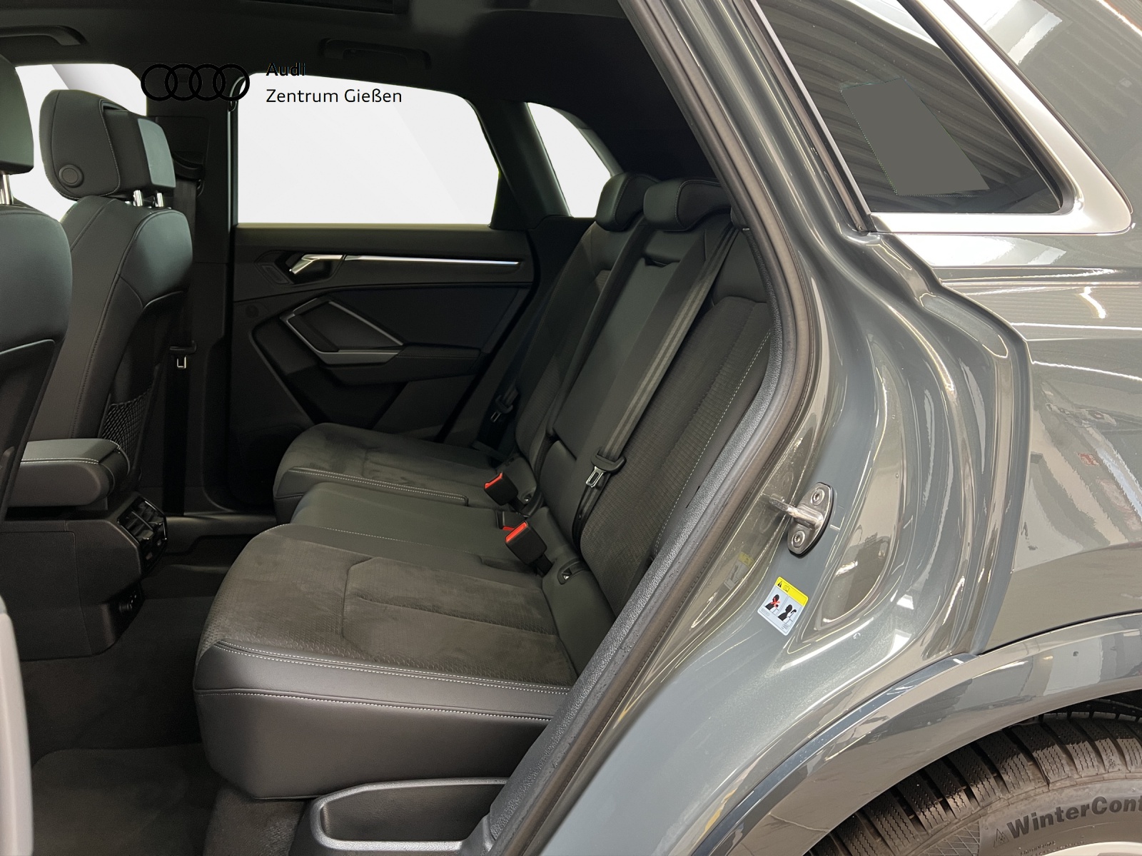 Q3 40 TFSI quattro advanced S line MATRIX PANO AHK Standheizung