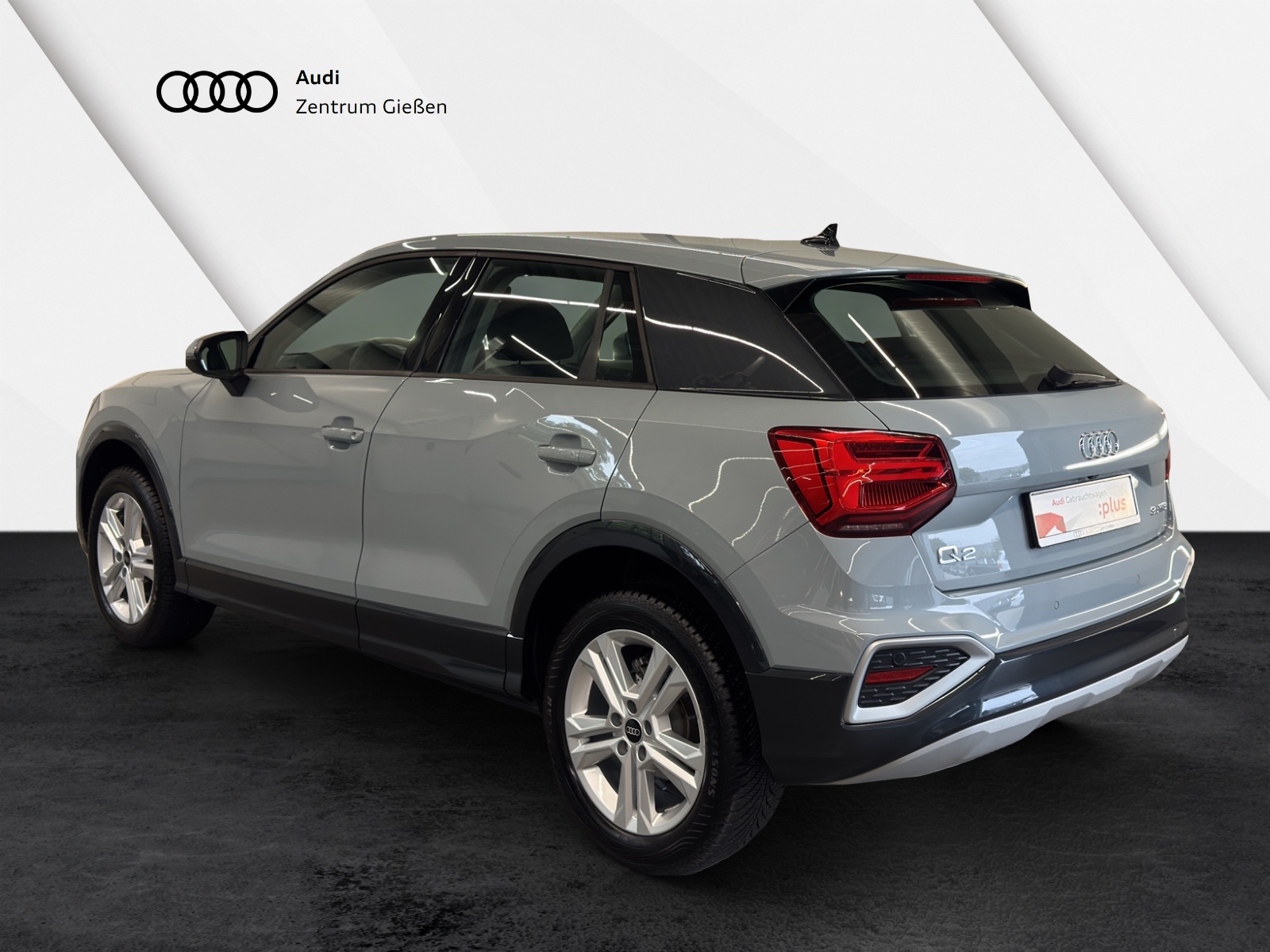Q2 35 TFSI S tronic advanced MATRIX NAVI AHK