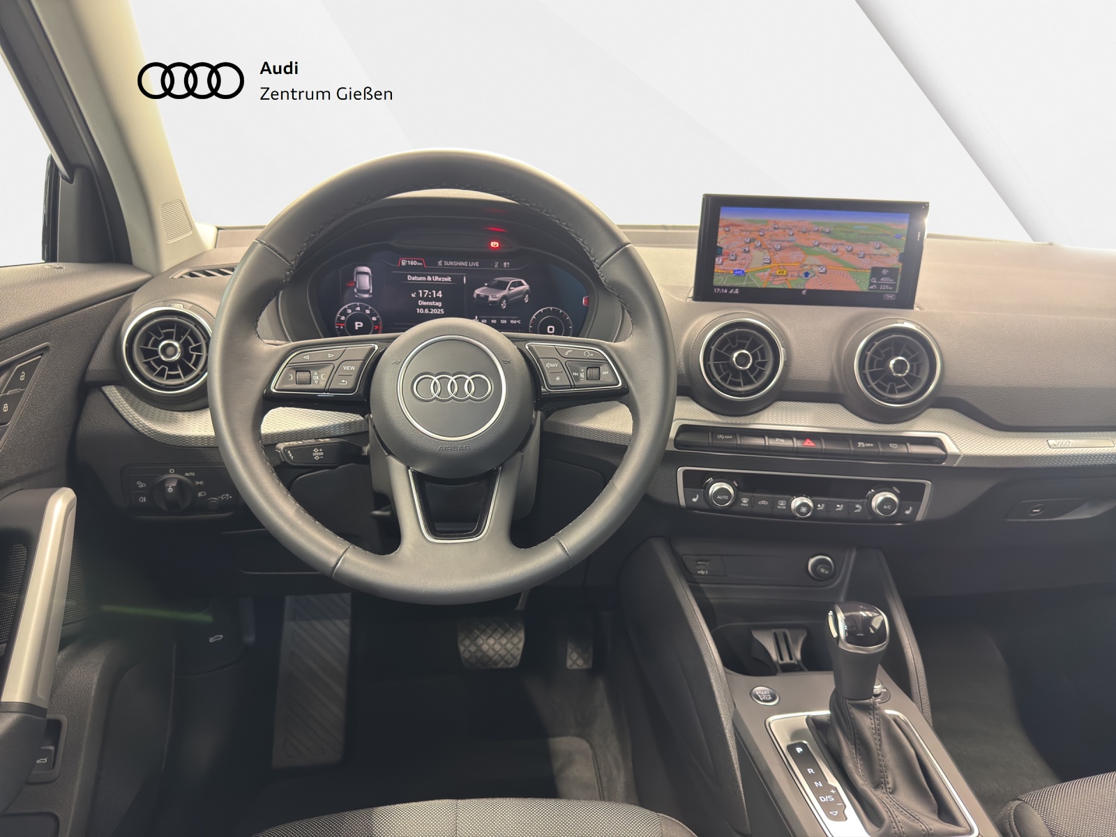 Q2 35 TFSI S tronic advanced MATRIX NAVI AHK
