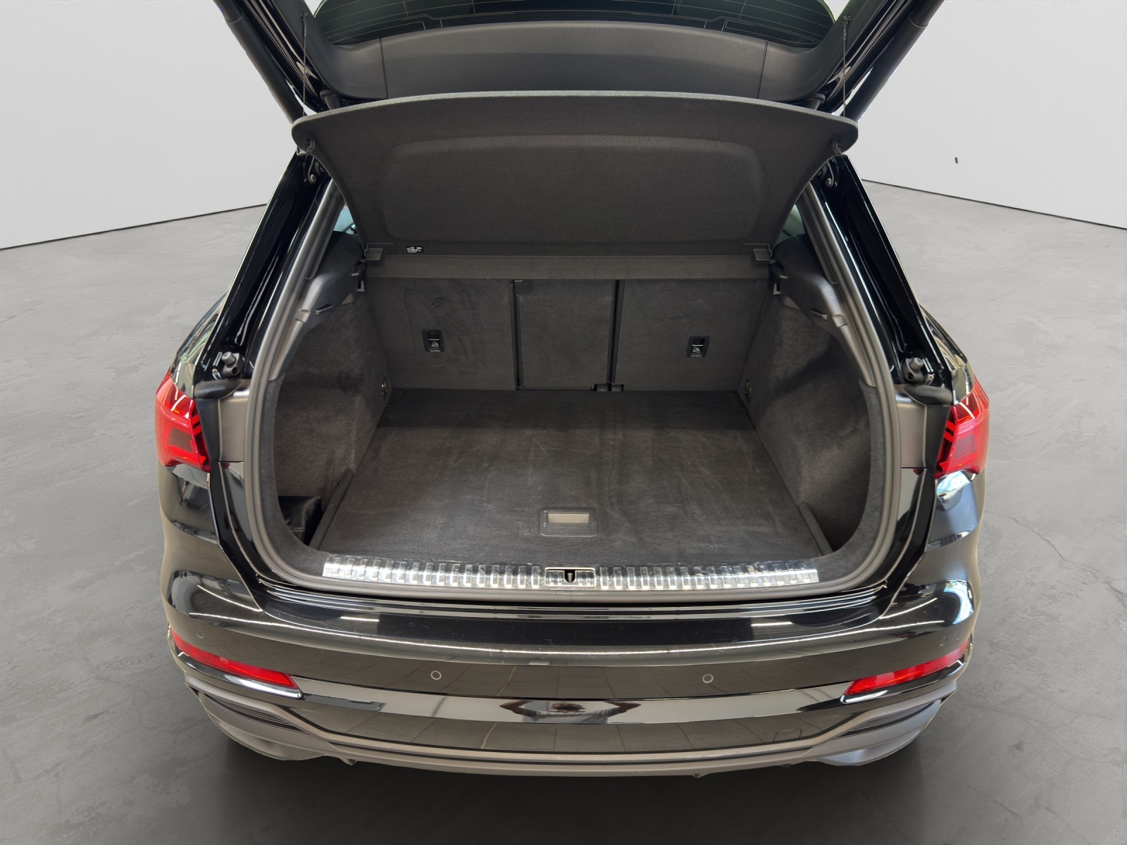 Q3 35 TDI S-tronic S line Black LED Navi Kamera