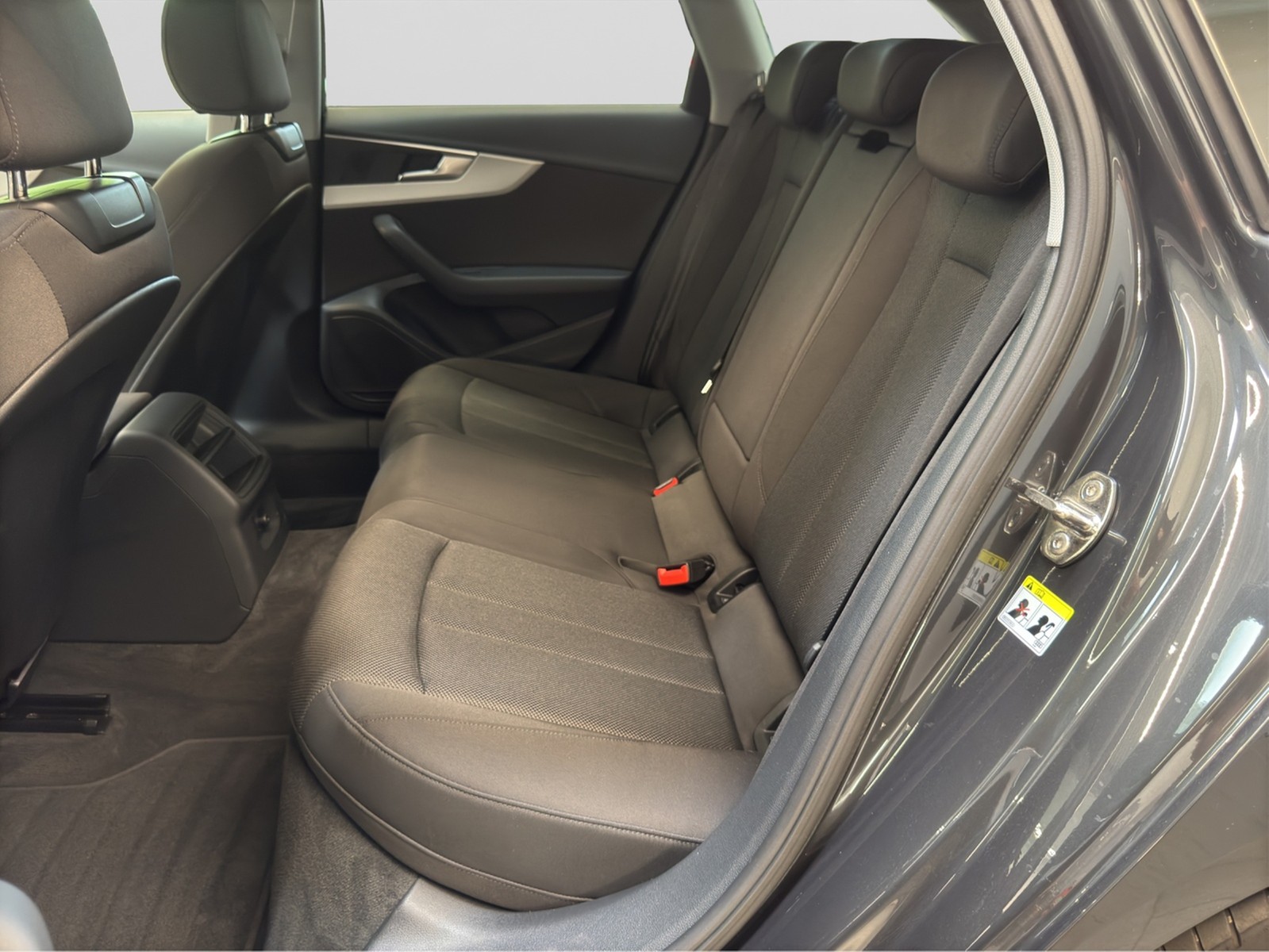 A4 Avant 40 TDI quattro advanced LED Navi Parkassistent