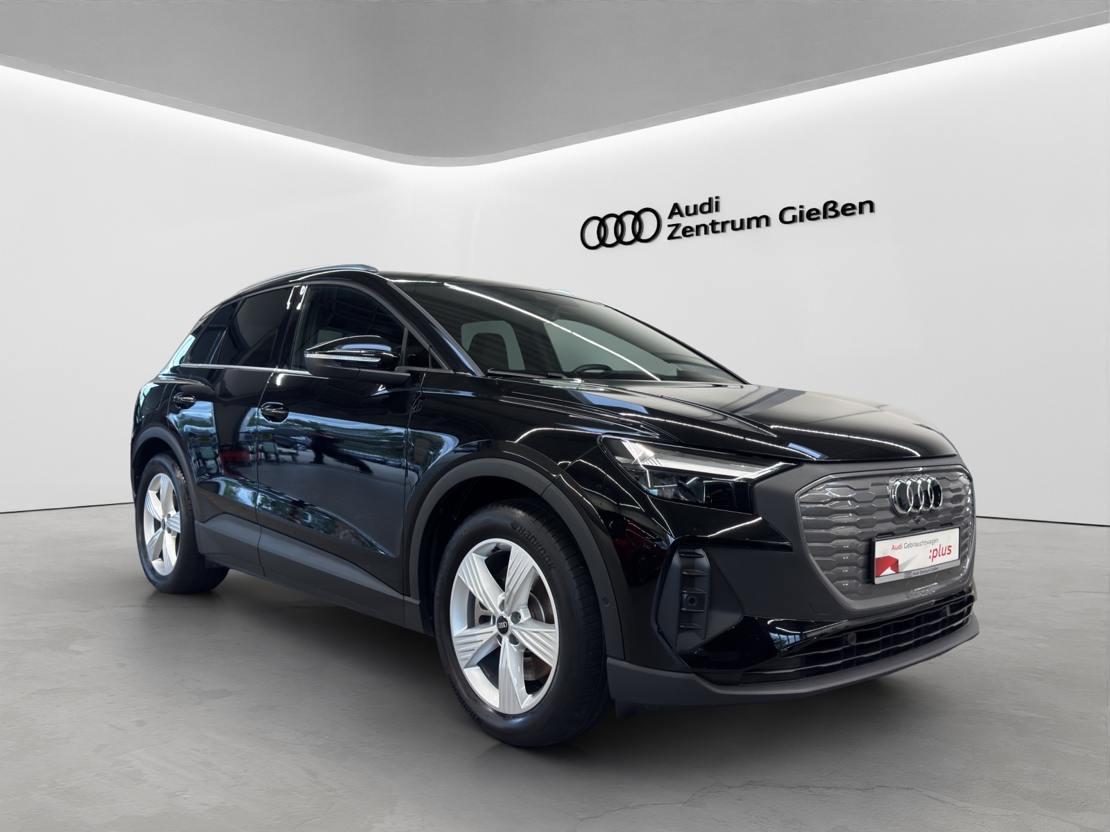Q4 e-tron 40 S line LED Navi Assistenzpaket