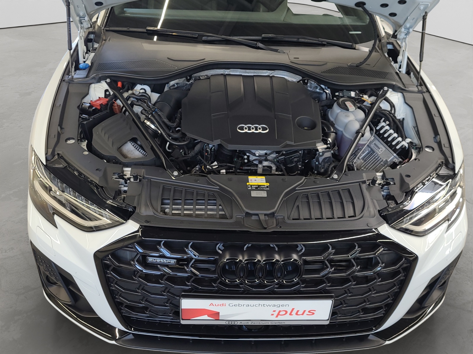 A8 50 TDI quattro S line Black Massage