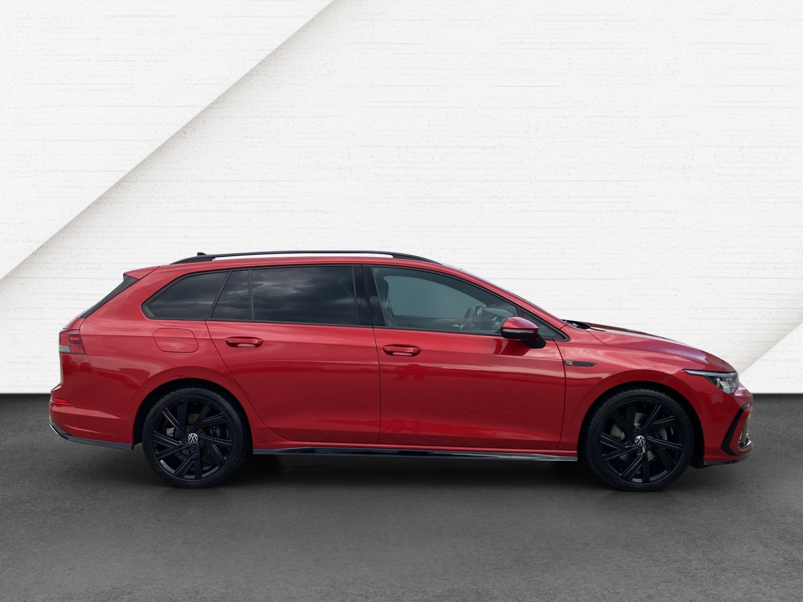 Golf VIII Variant 2.0 TSI DSG R-Line Panodach Navi AHK Alu-18Zoll
