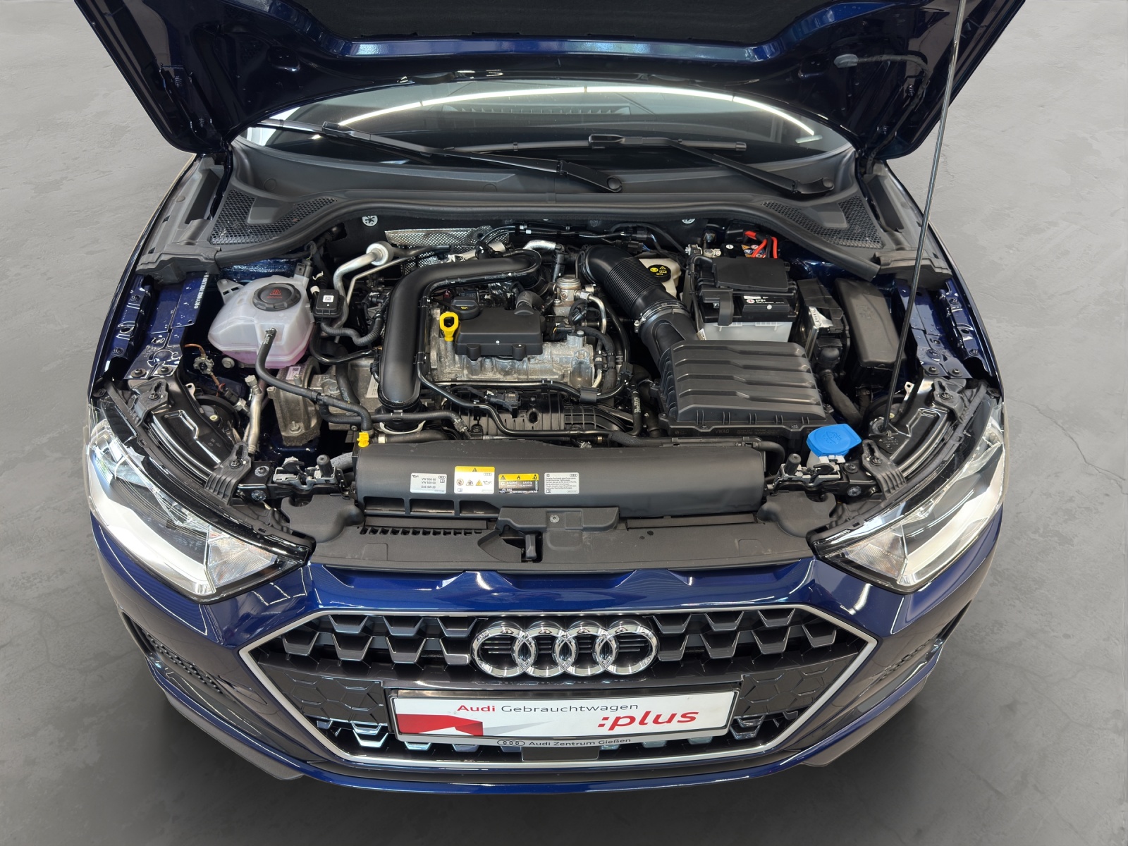 A1 Sportback 30 TFSI advanced smartphone interface