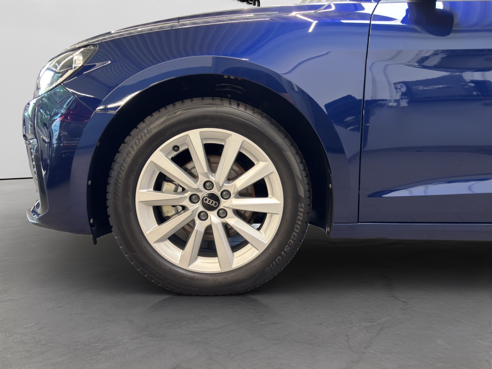 A1 Sportback 30 TFSI advanced smartphone interface