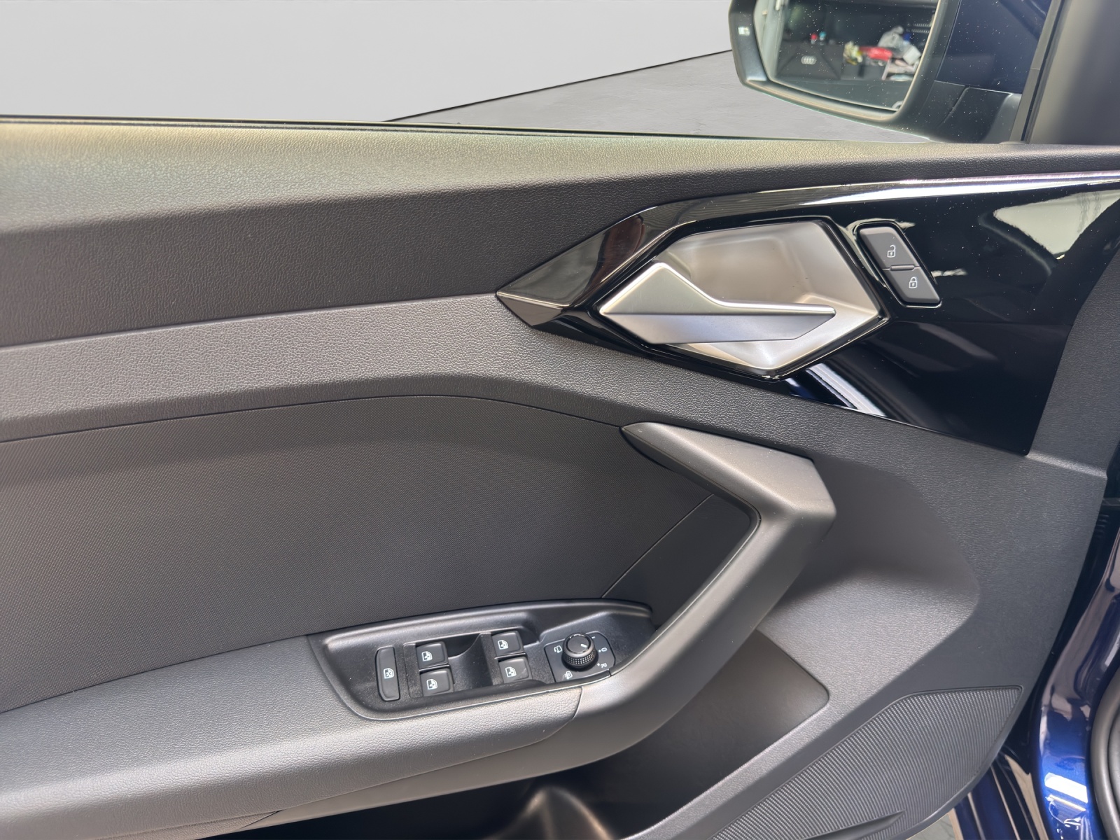 A1 Sportback 30 TFSI advanced smartphone interface