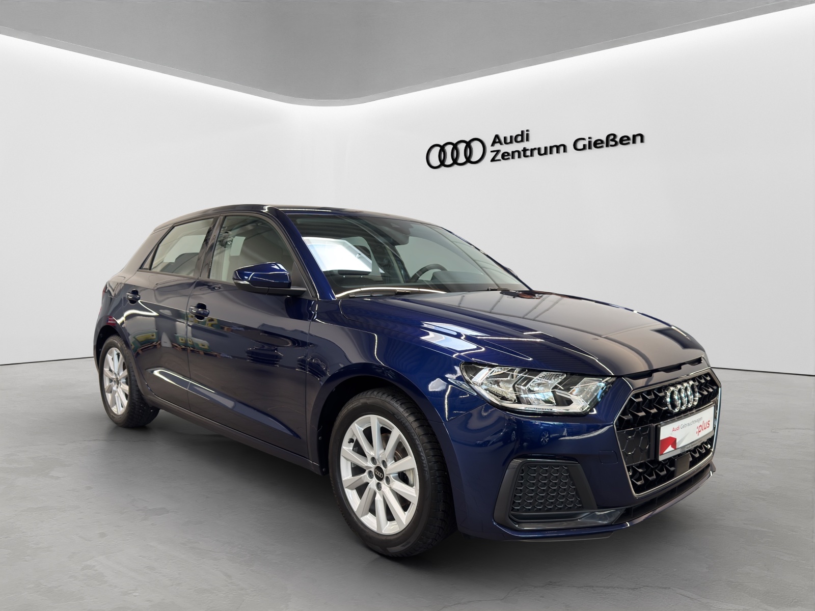 A1 Sportback 30 TFSI advanced smartphone interface