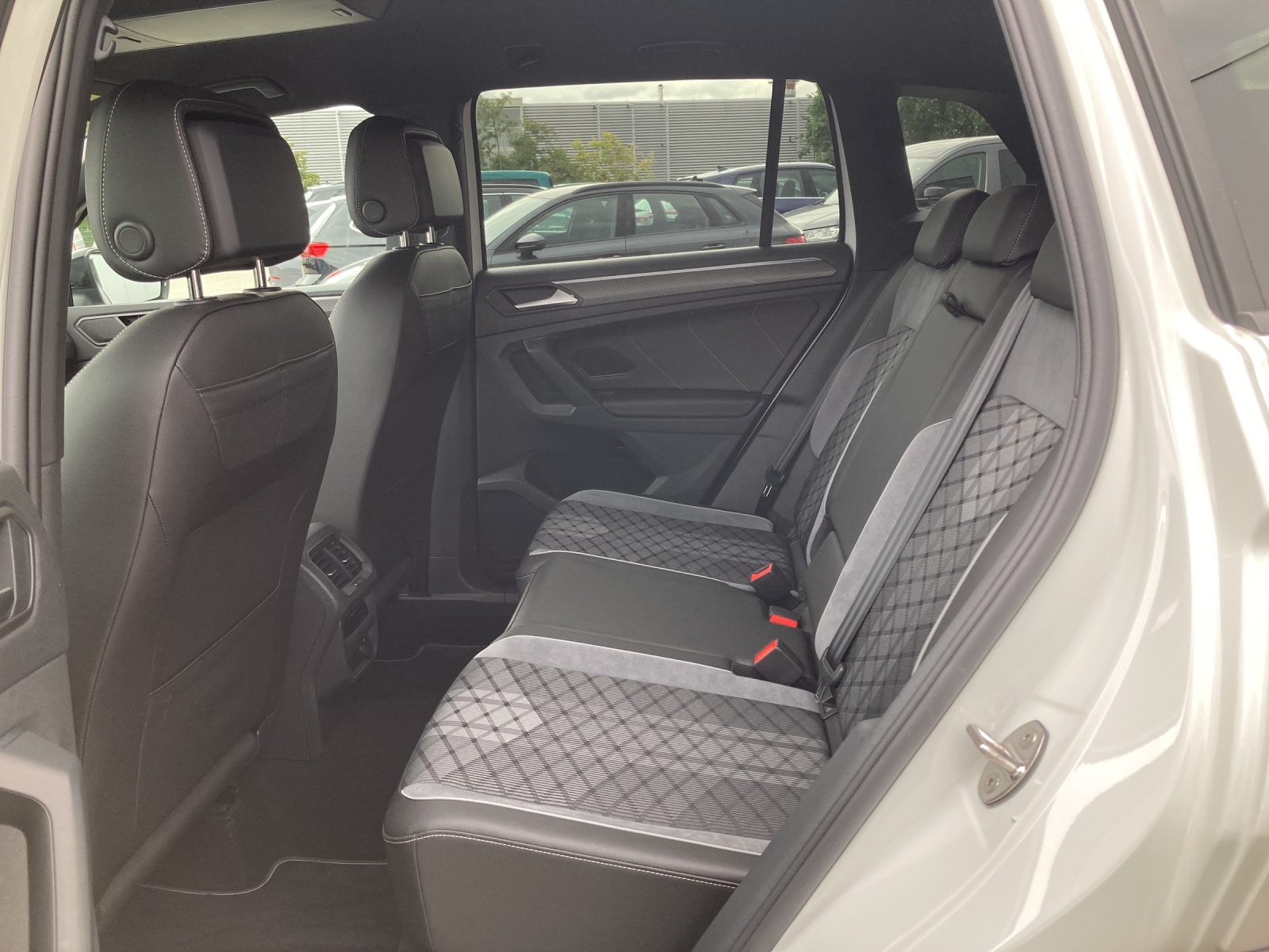 Tiguan TDI DSG 4M R-Line 