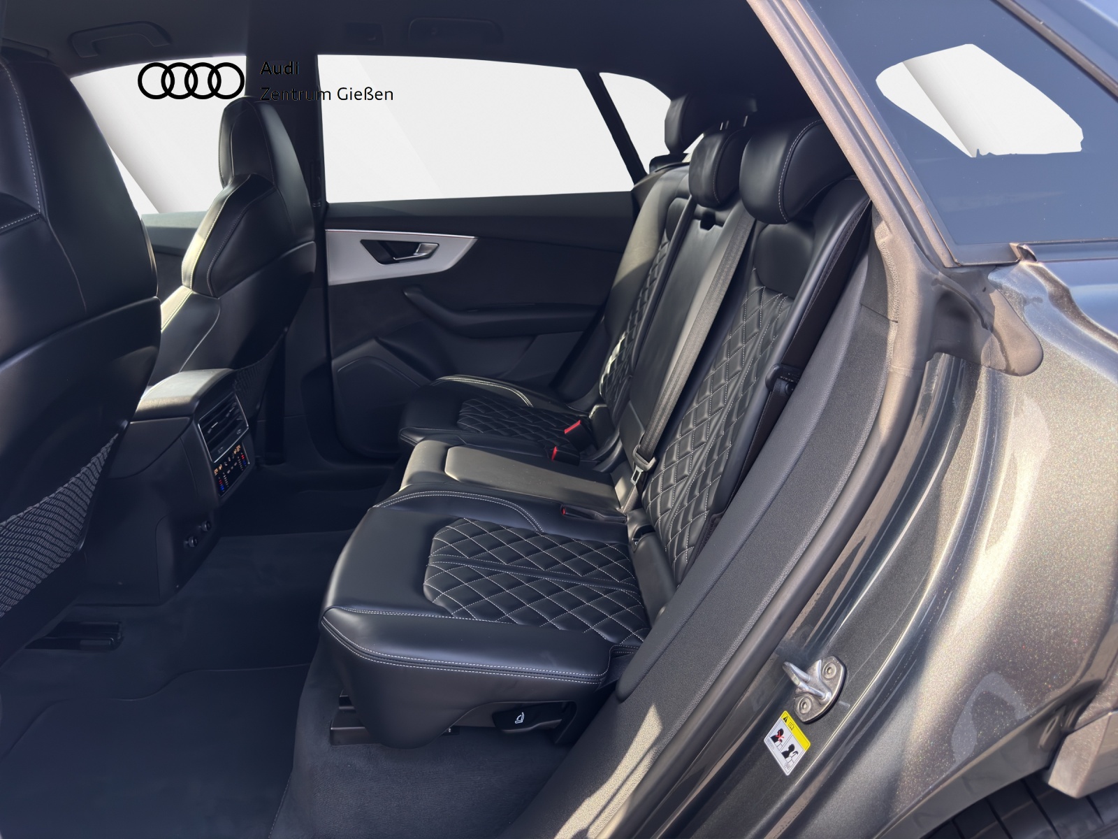 SQ8 4.0 TFSI quattro Black MATRIX HuD Standheizung