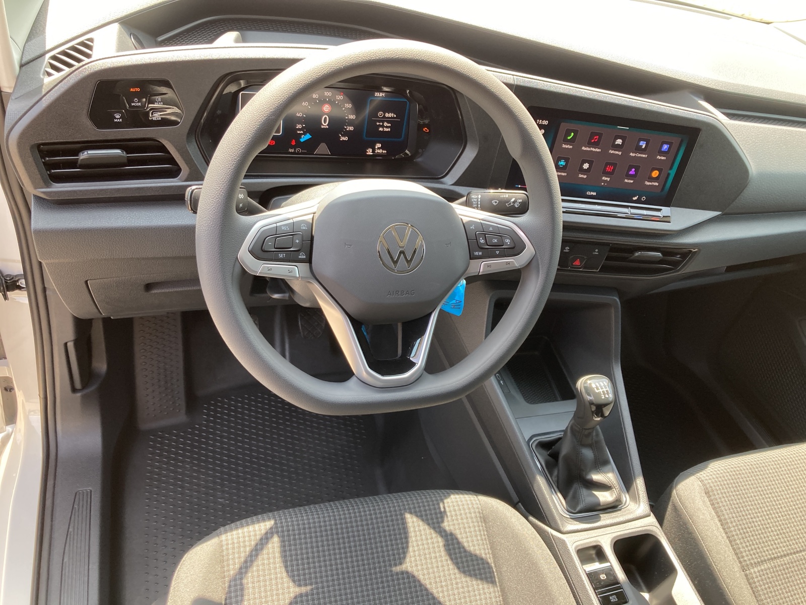 Caddy Cargo 2,0 TDI Klima AHK PDC APP Connect