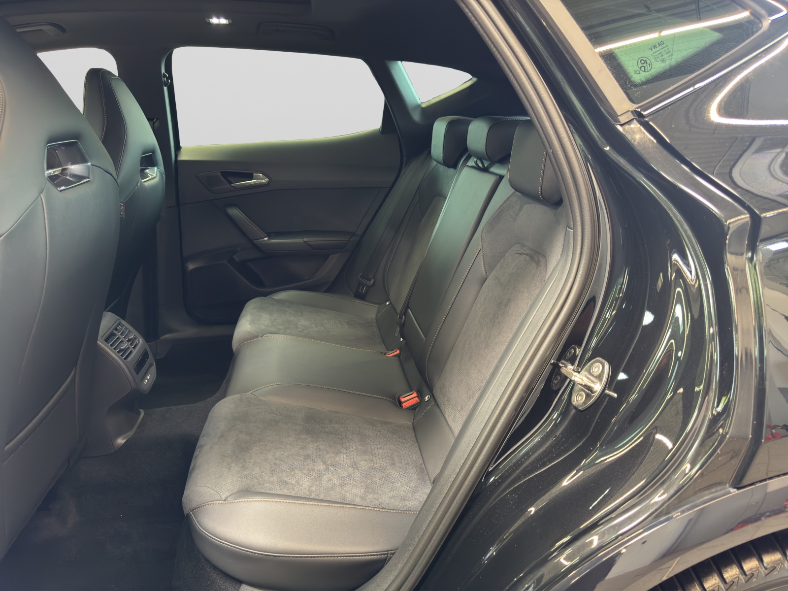 Formentor 2.0 TSI 4Drive DSG VZ AHK Pano Matrix-LED Navi