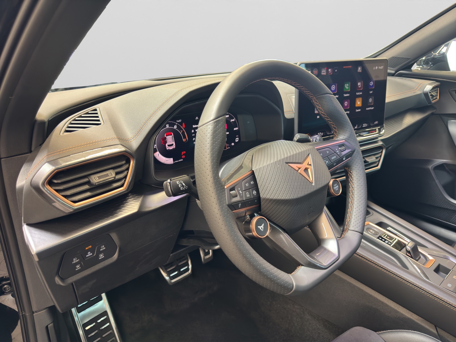 Formentor 2.0 TSI 4Drive DSG VZ AHK Pano Matrix-LED Navi