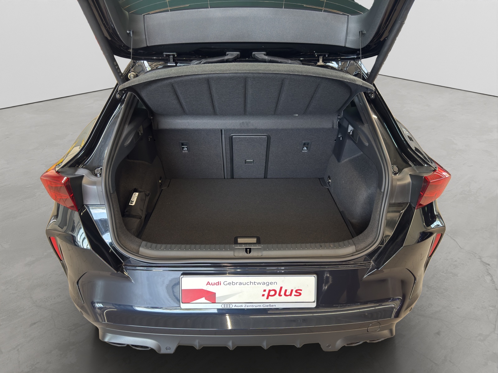 Formentor 2.0 TSI 4Drive DSG VZ AHK Pano Matrix-LED Navi