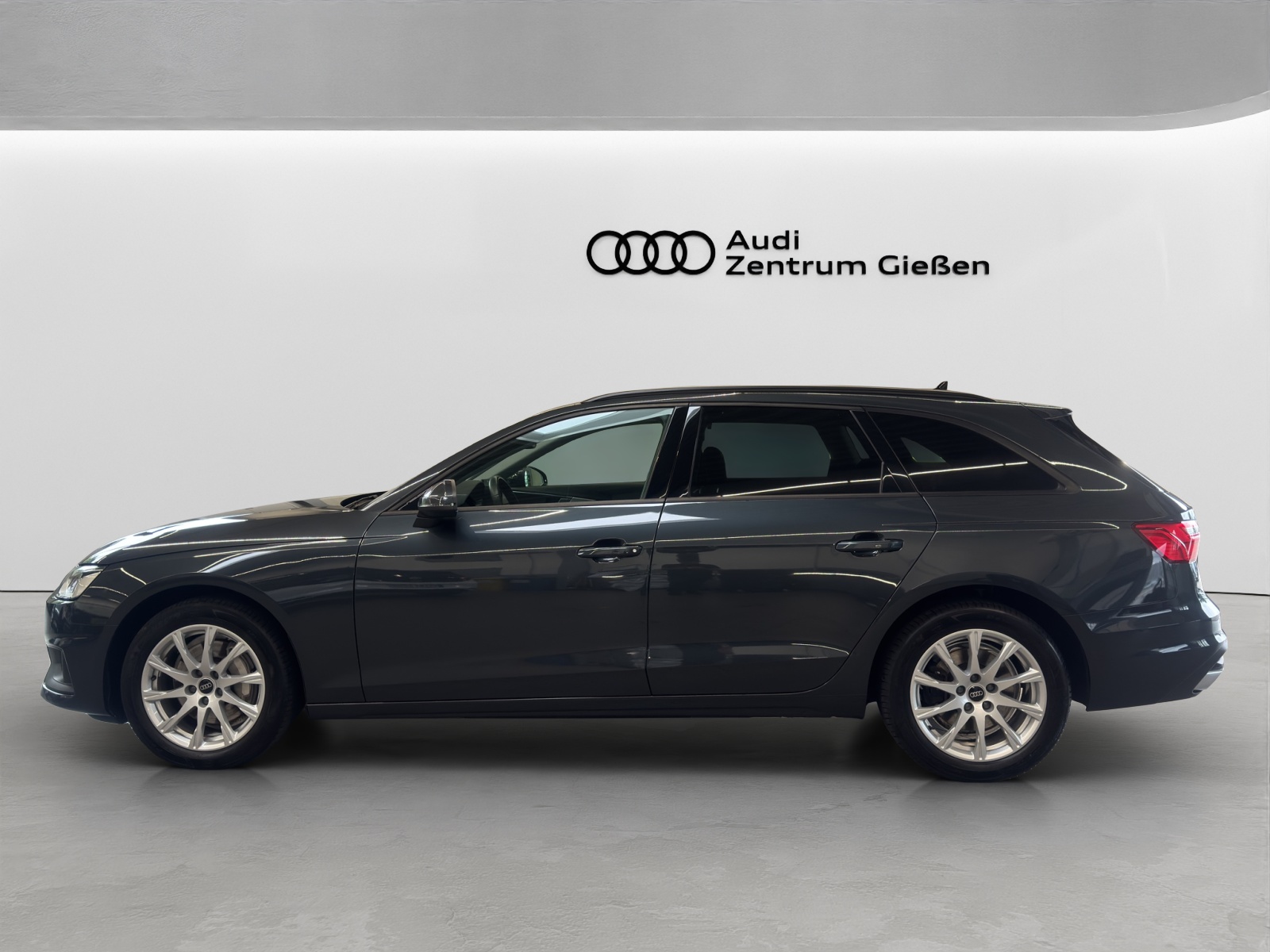 A4 Avant 40 TFSI quattro basis LED Navi Kamera