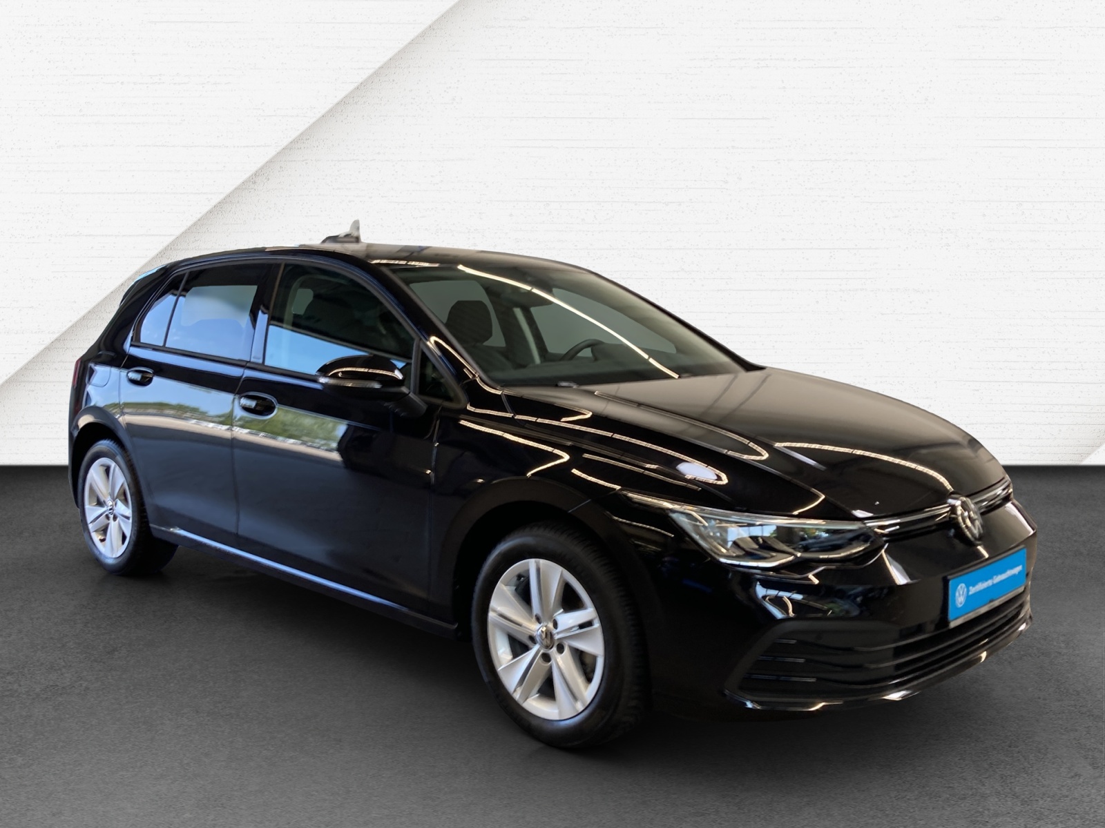 Golf VIII 1.5 eTSI DSG Life LED TravelAssist Navi Sitzheizung