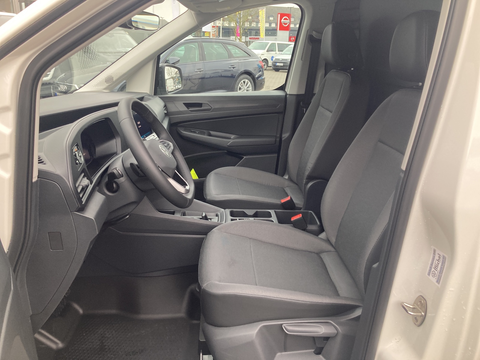 Caddy Cargo Maxi 1.5 TSI DSG Navi AHK GRA Kamera Heckflügeltüren