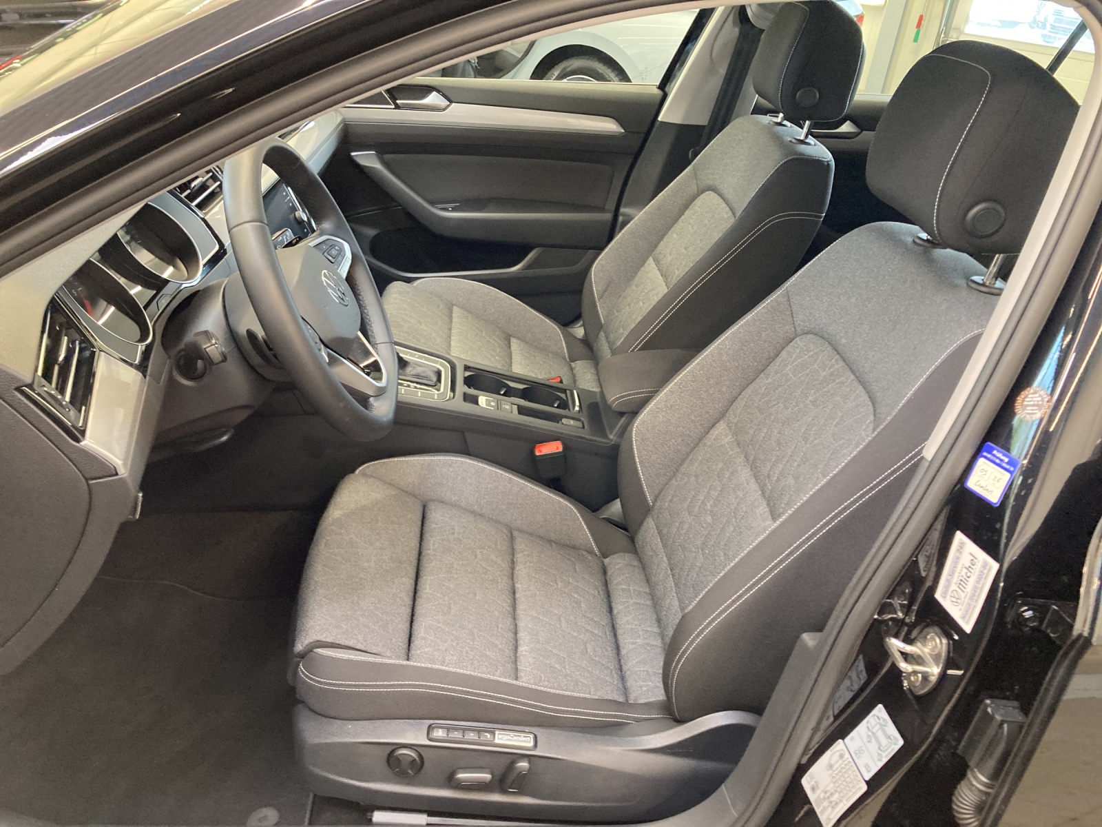 Passat Variant TDI DSG Business IQ-Light Kamera Ergositz Navi