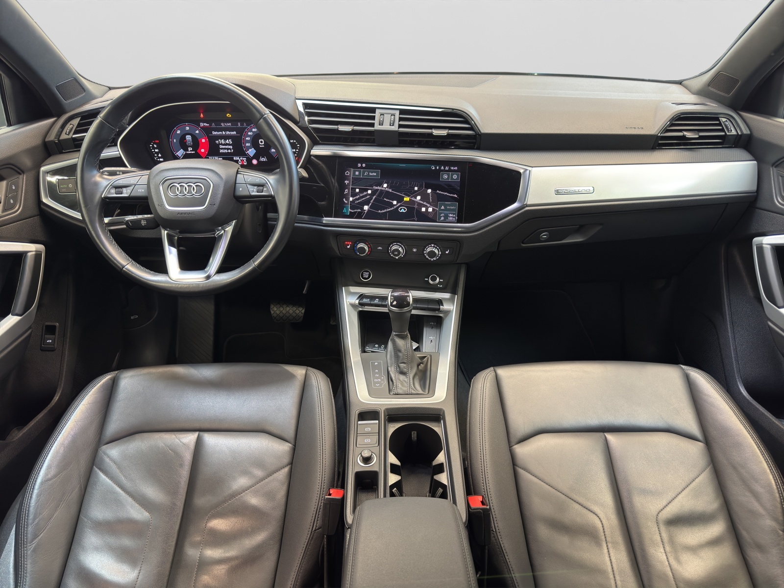 Q3 40 TDI quattro S-tronic S line Black LED Navi