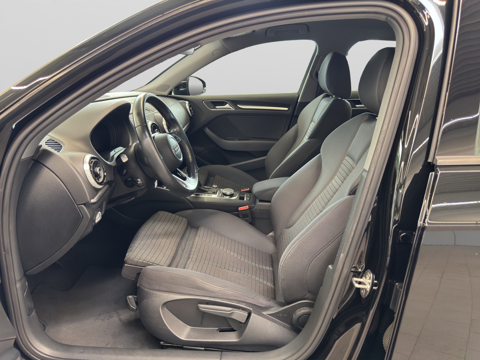 A3 Sportback 35 TFSI S-tronic sport Navi LED