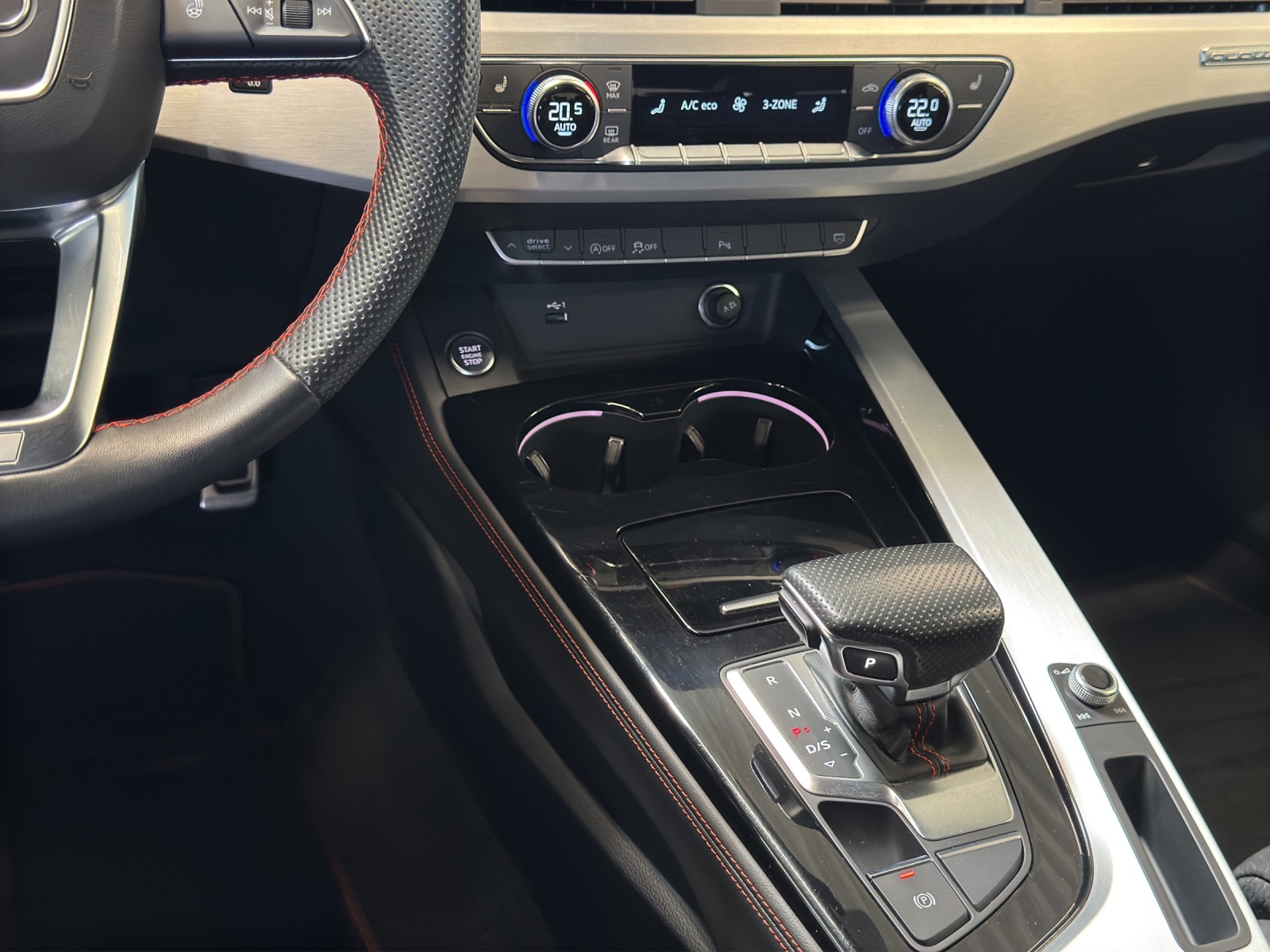 A4 Avant 40 TDI quattro S line competition Black Matrix-LED Kamera Navi