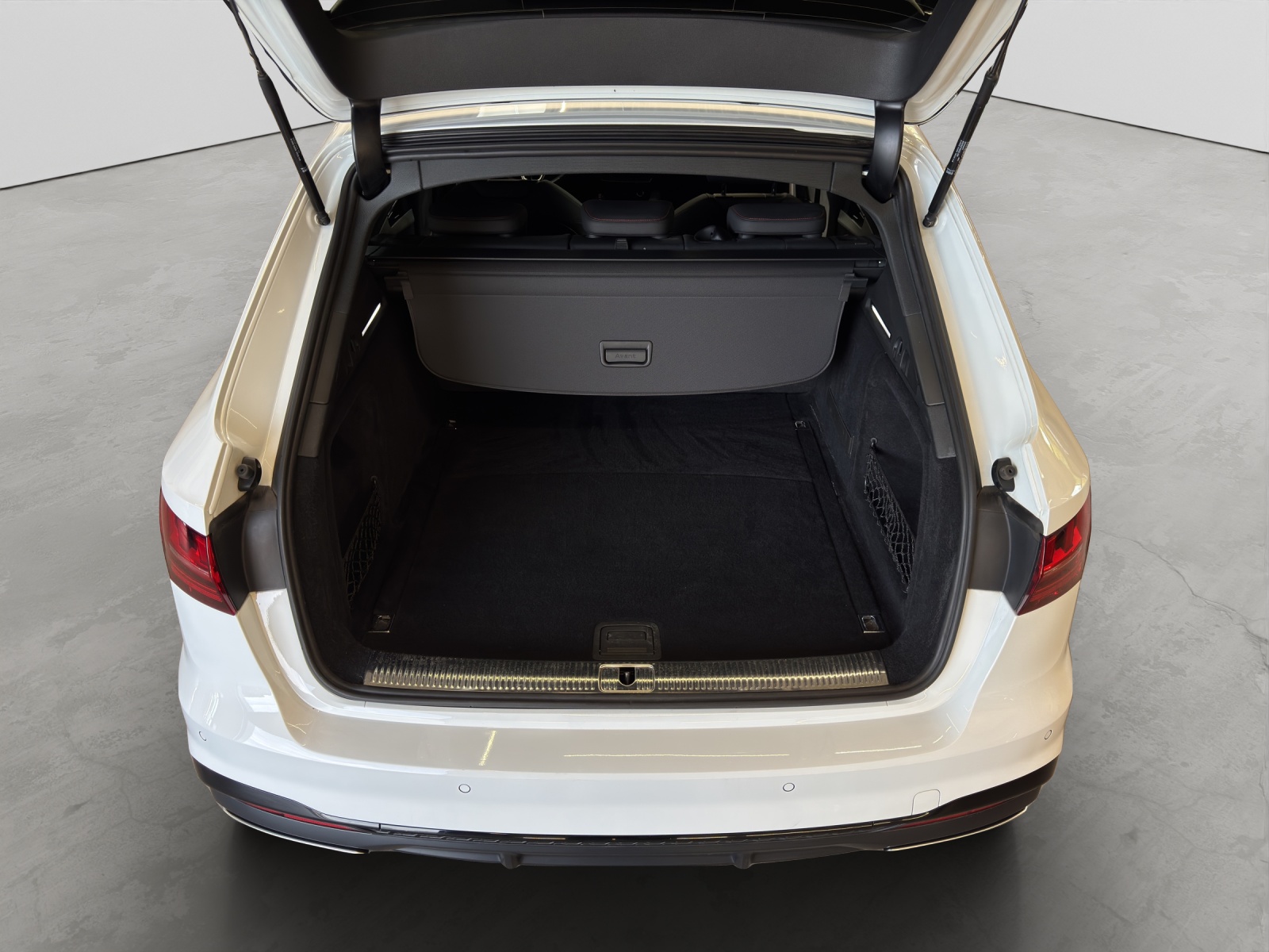 A4 Avant 40 TDI quattro S line competition Black Matrix-LED Kamera Navi