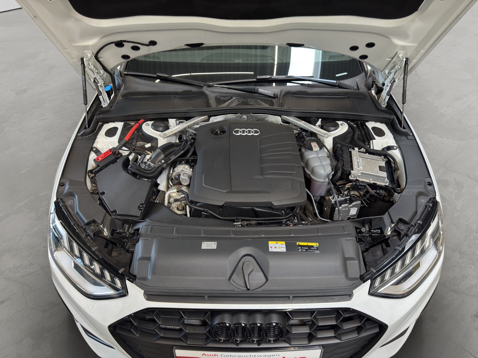 A4 Avant 40 TDI quattro S line competition Black Matrix-LED Kamera Navi