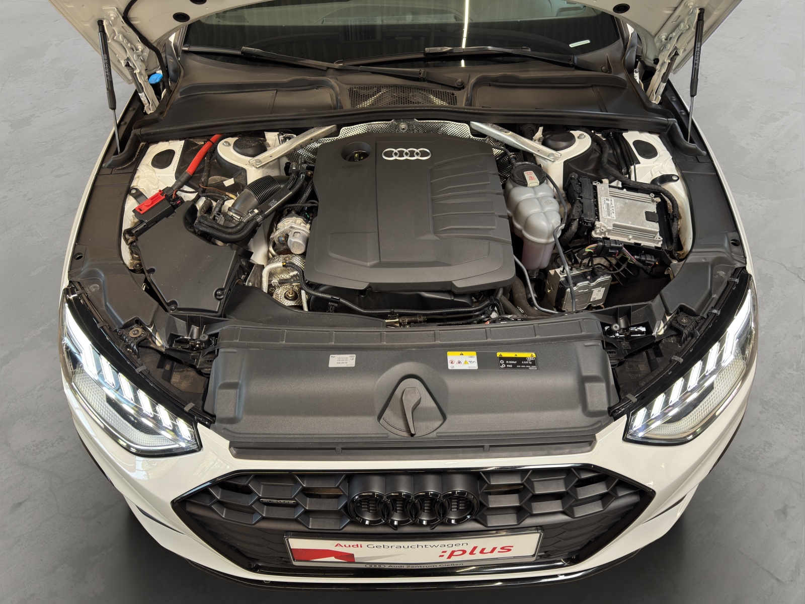 A4 Avant 40 TDI quattro S line competition Black Matrix-LED Kamera Navi