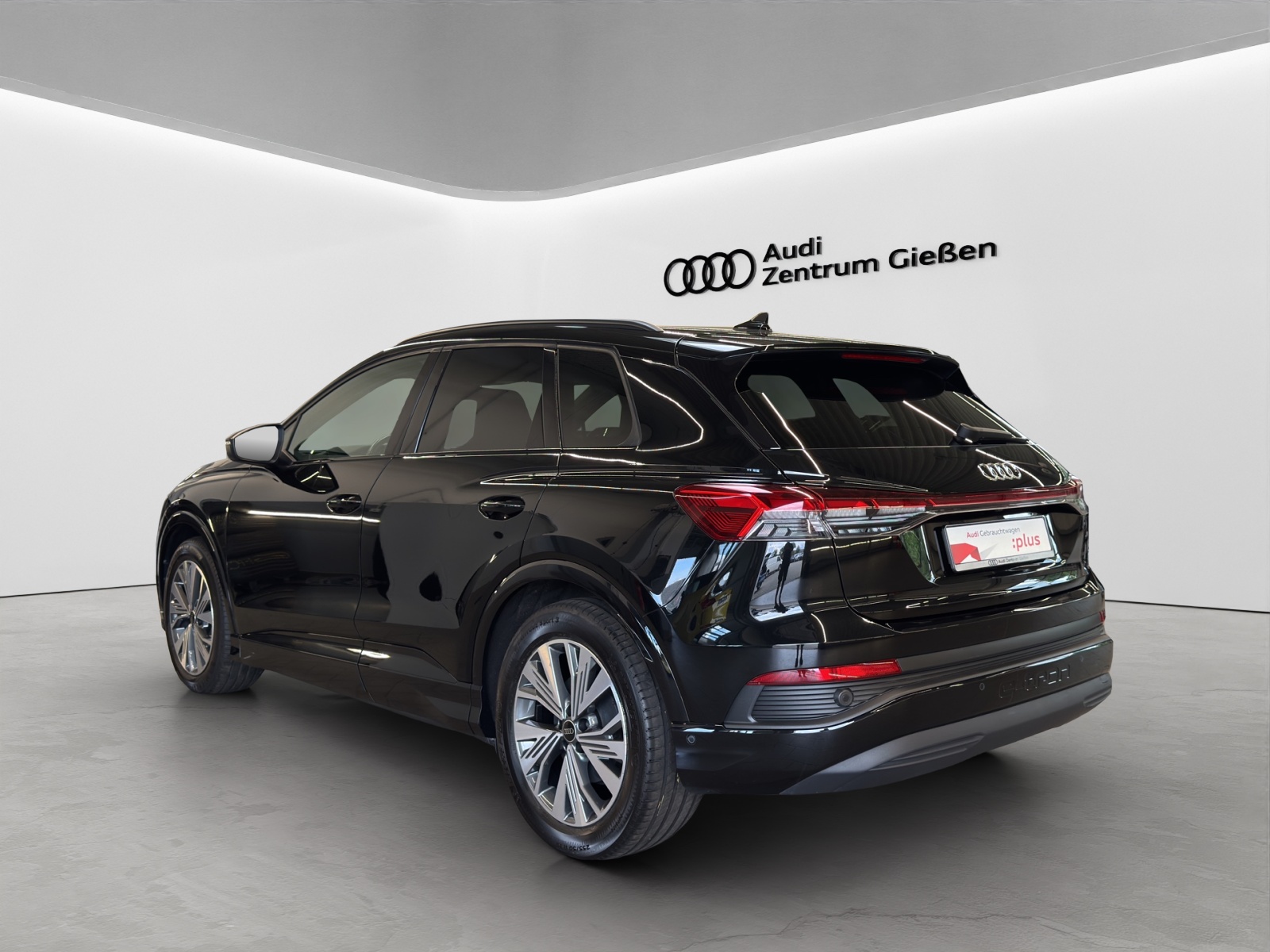 Q4 e-tron 40 Black AHK Kamera Navi Matrix-LED