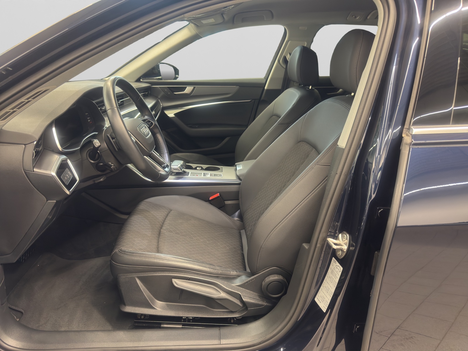A6 allroad 40 TDI quattro basis AHK 360°Kamera LED Navi