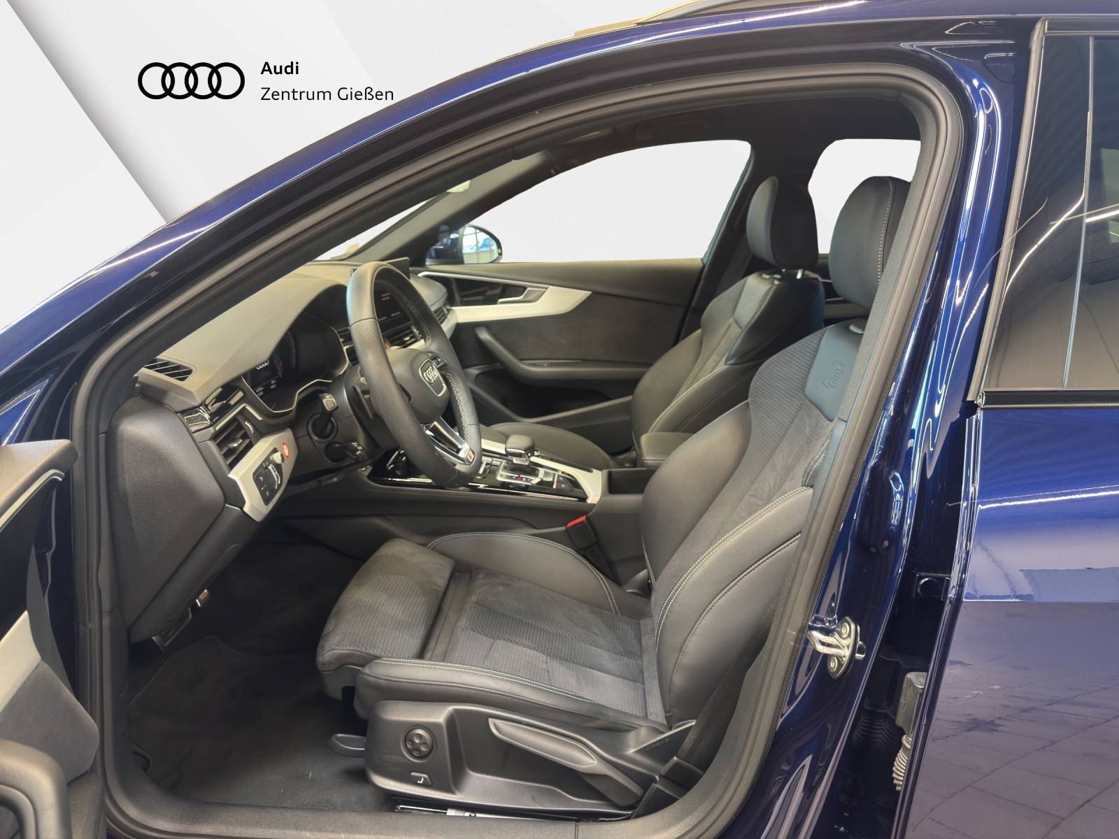 A4 Avant 40 TFSI S line Black HuD Matrix-LED 360°Kamera Standheizung